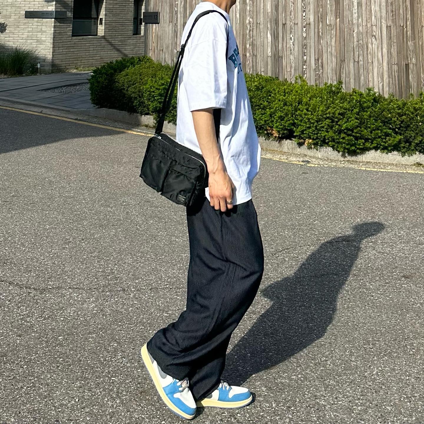 Jordan 1 Low SE Tokyo 96 착용 스타일 - 3