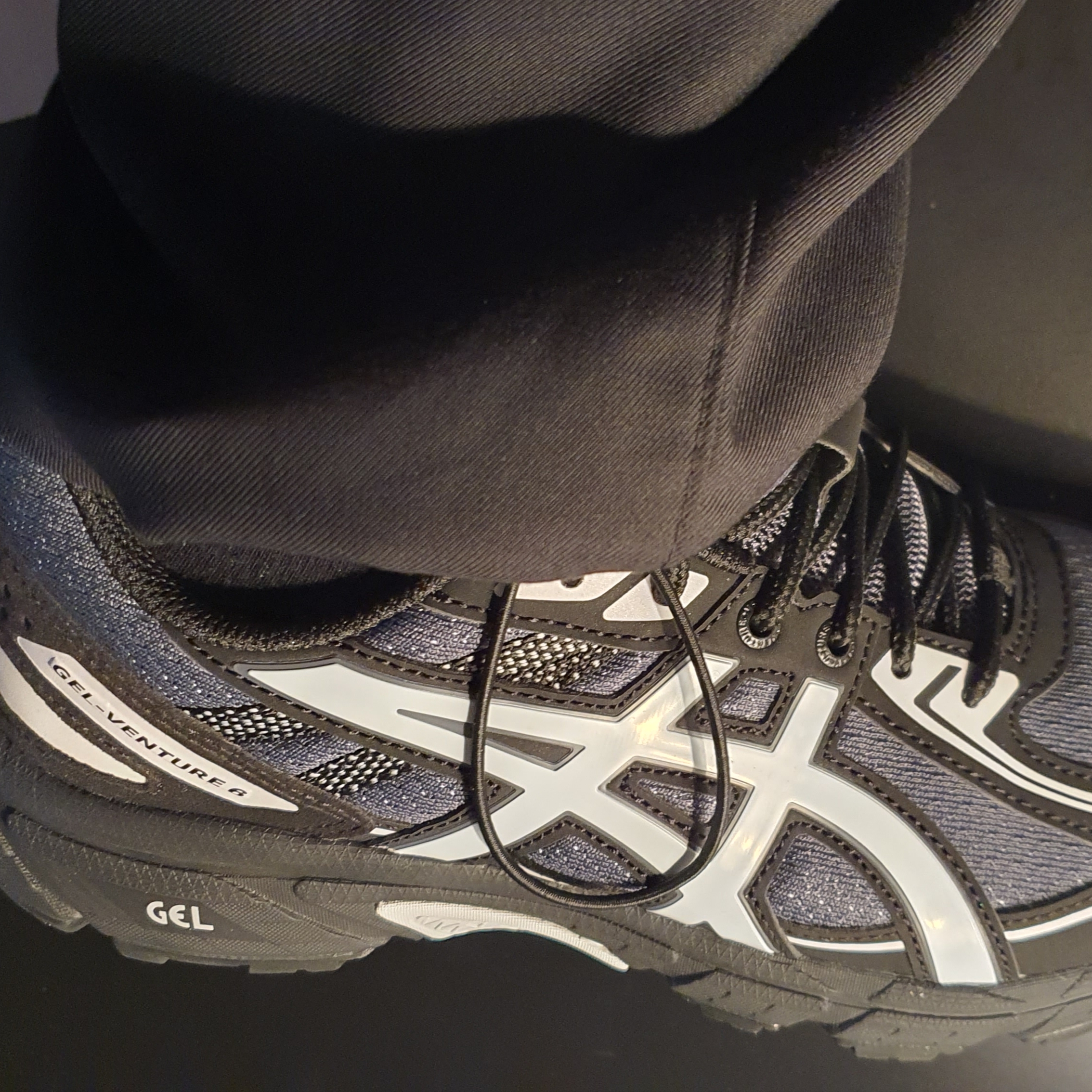 Asics Gel-Venture 6 Carrier Grey 착용 스타일 - 3