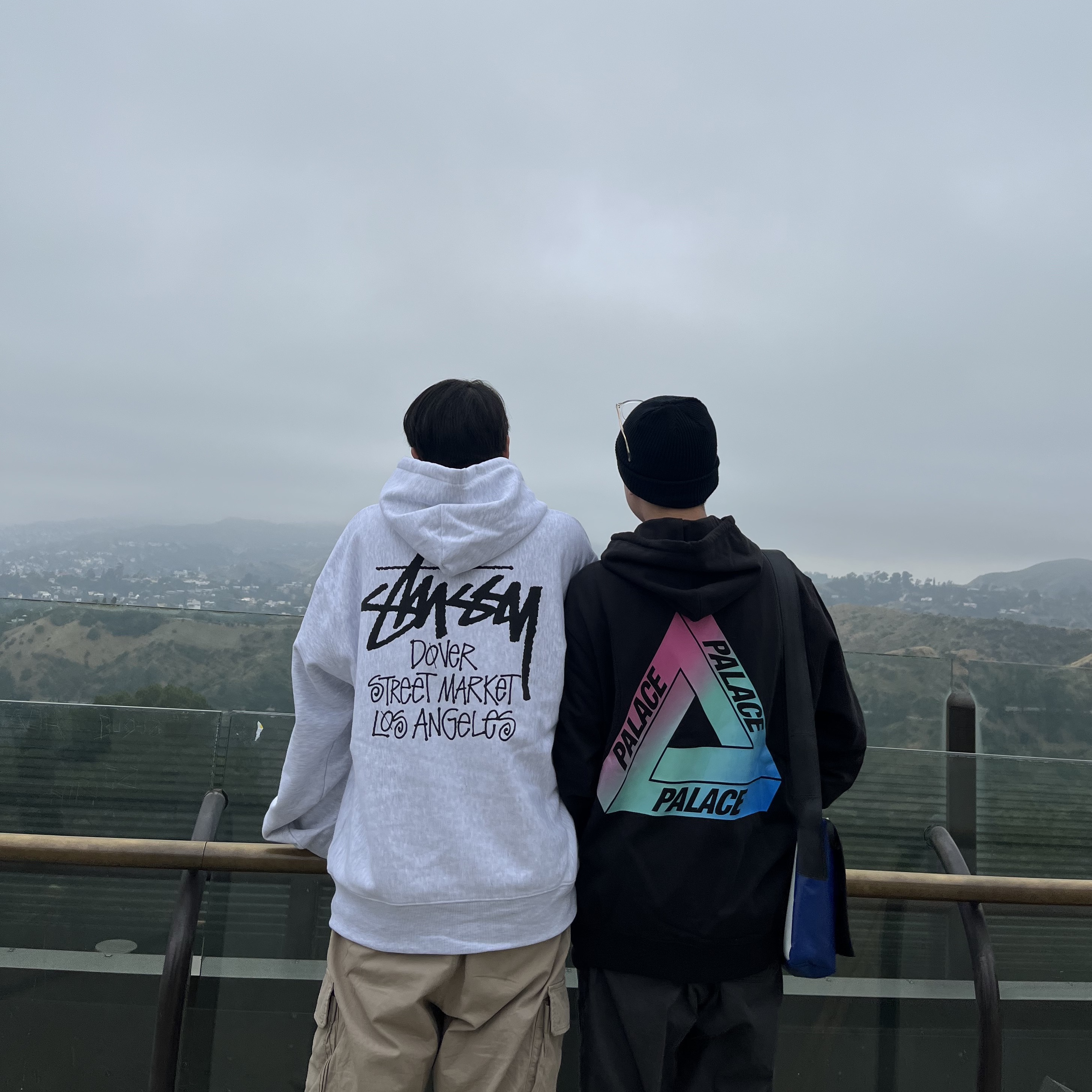 Stussy Stock DSM Los Angeles Zip Hoodie Ash Heather 2021, Palace Ombre Tri-Ferg Hood Black - 23SS 착용 스타일 - 3