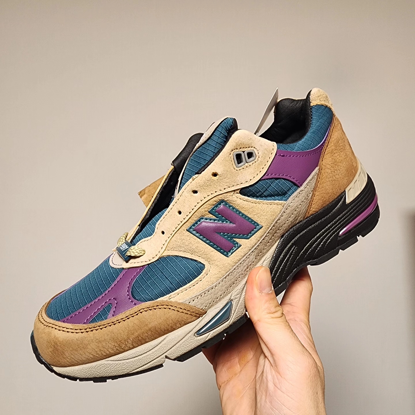 New Balance x Palace 991 Made in UK Teal Brown 착용 스타일 - 1