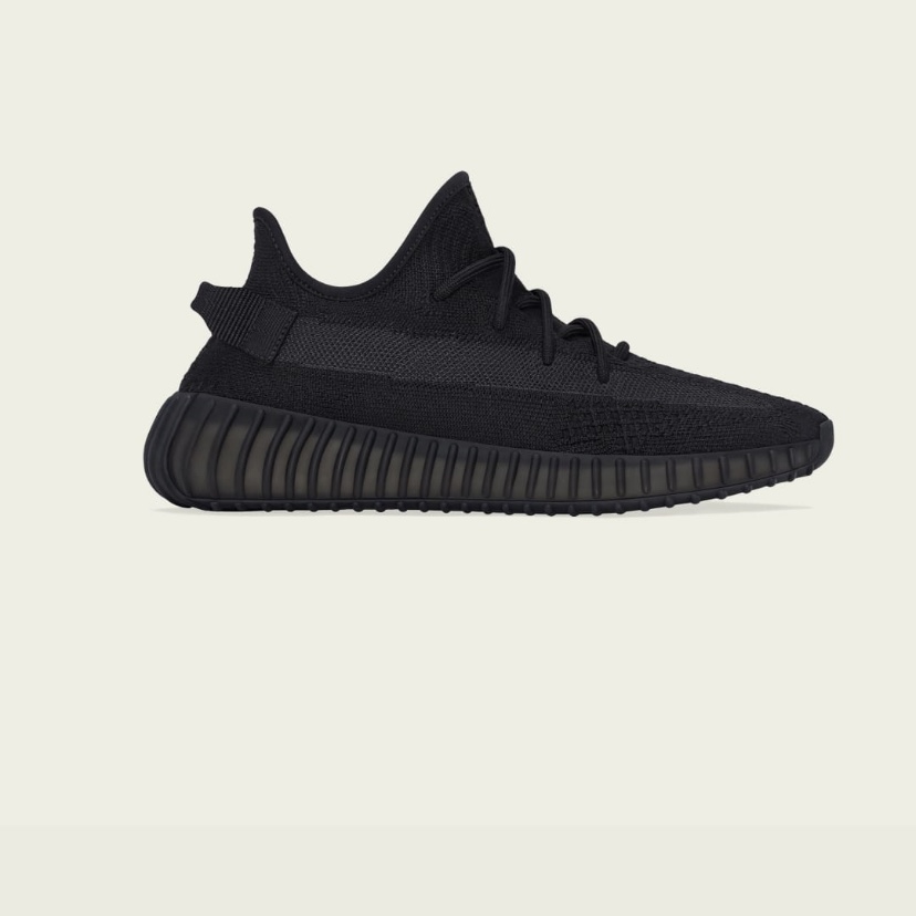 Adidas Yeezy Boost 350 V2 Onyx 착용 스타일