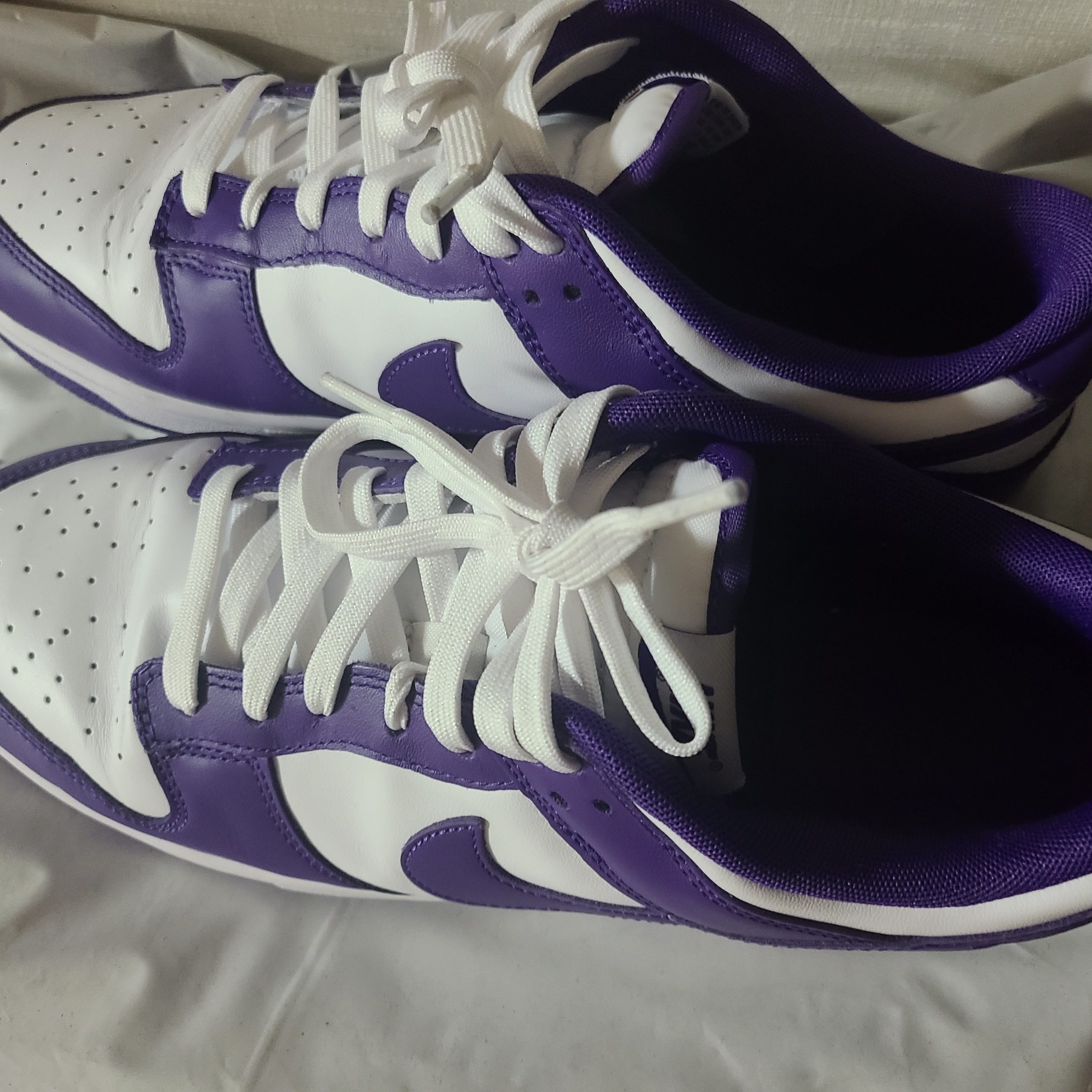 Nike Dunk Low Retro Championship Court Purple 착용 스타일