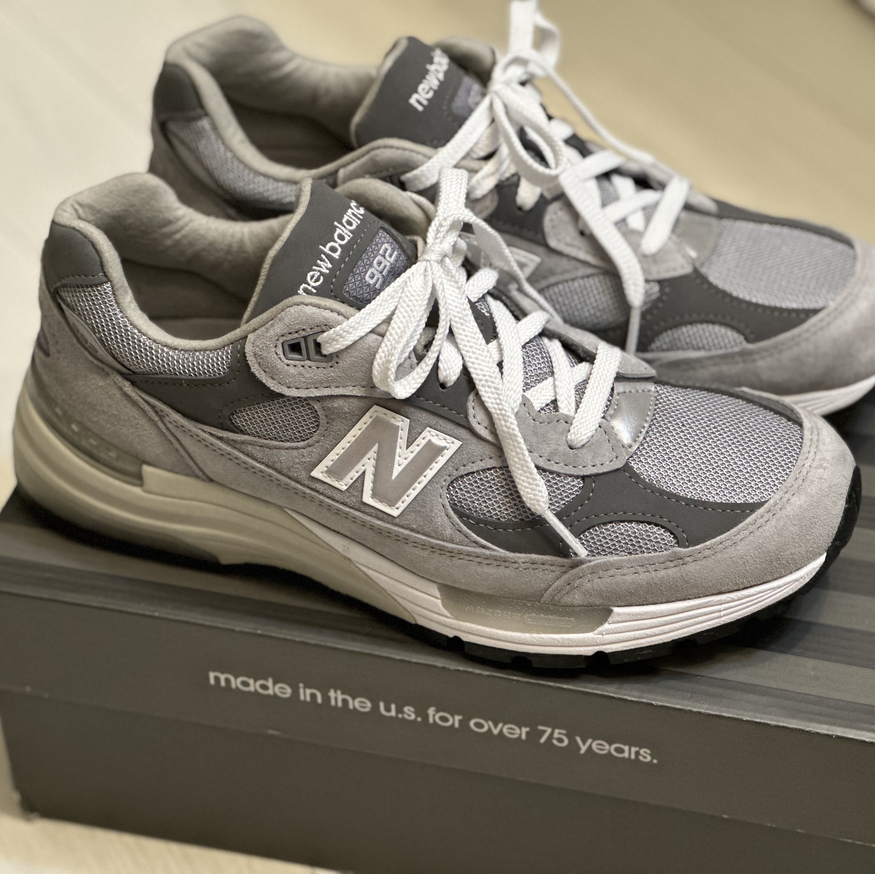 New Balance 992 Made in USA Grey - D Standard 착용 스타일