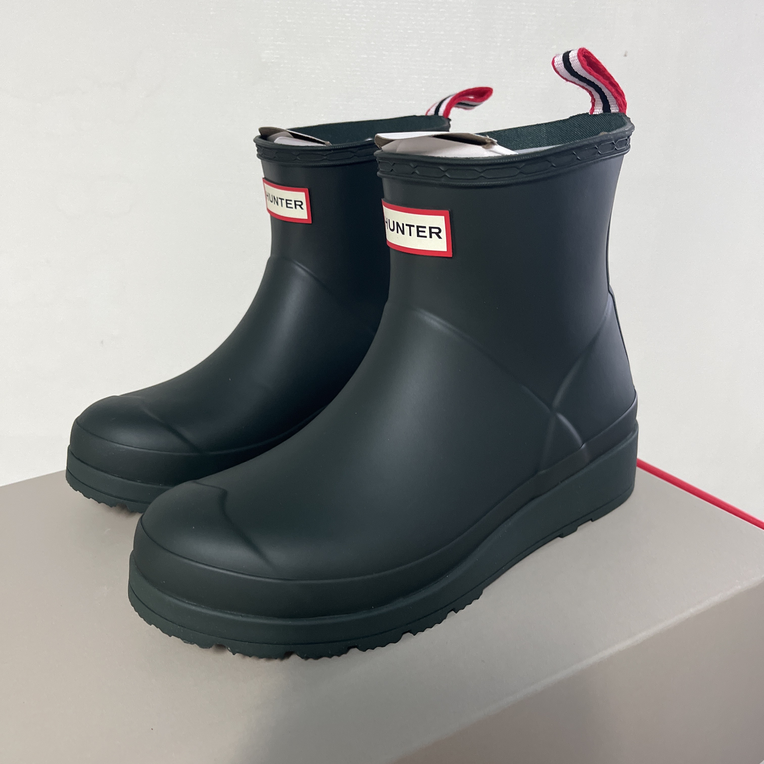(W) Hunter Play Short Wellington Boots Arctic Moss 착용 스타일 - 3