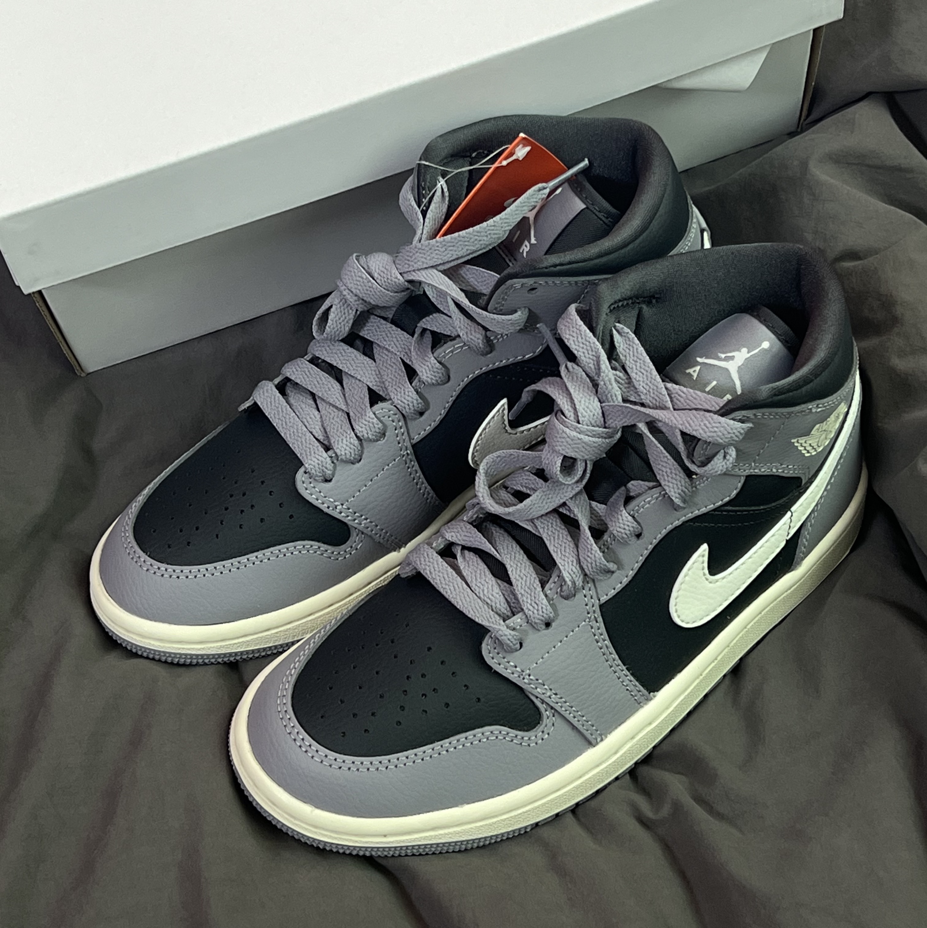 Jordan 1 High 85 College Navy 착용 스타일 - 1