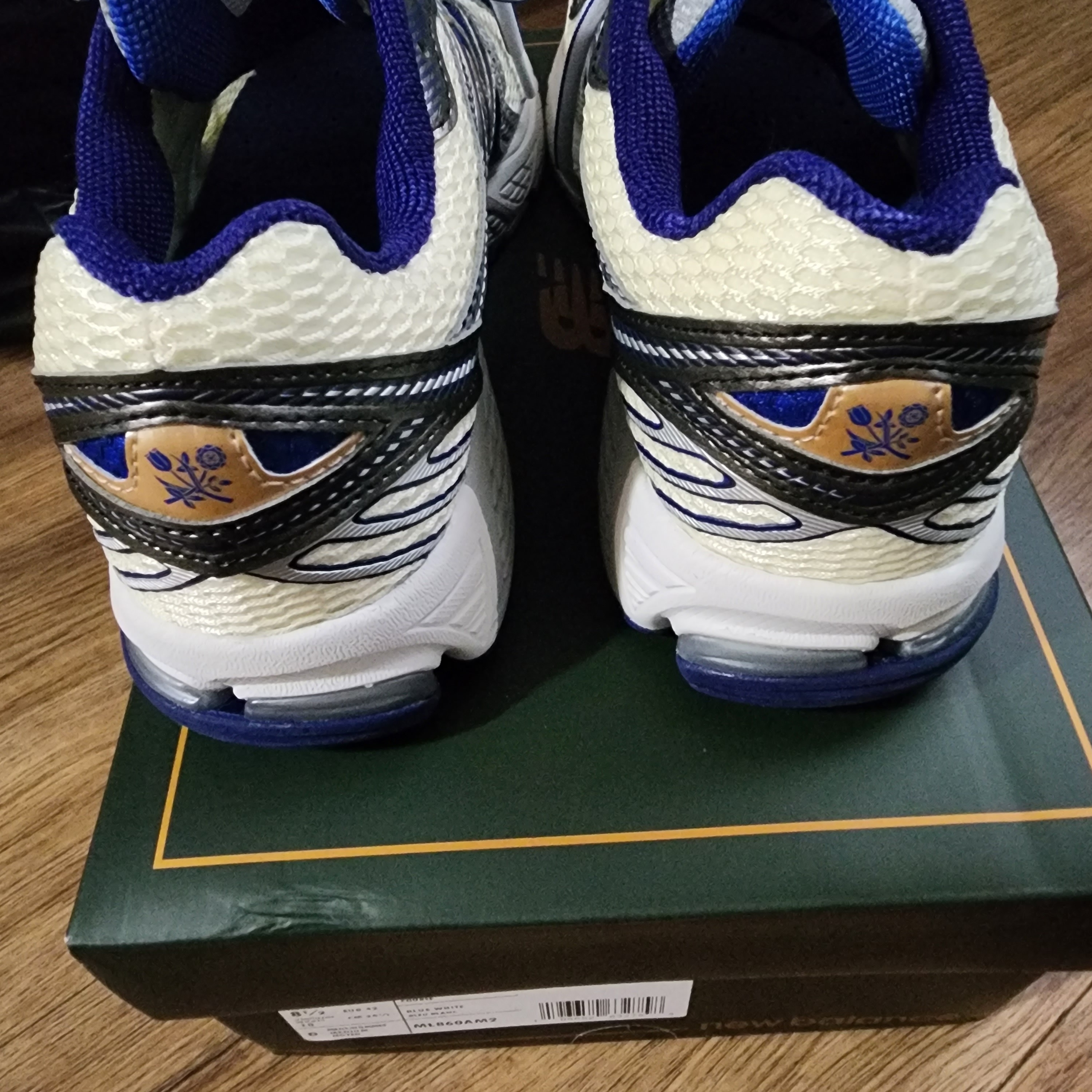 New Balance x Aime Leon Dore 860v2 Blue 착용 스타일 - 3