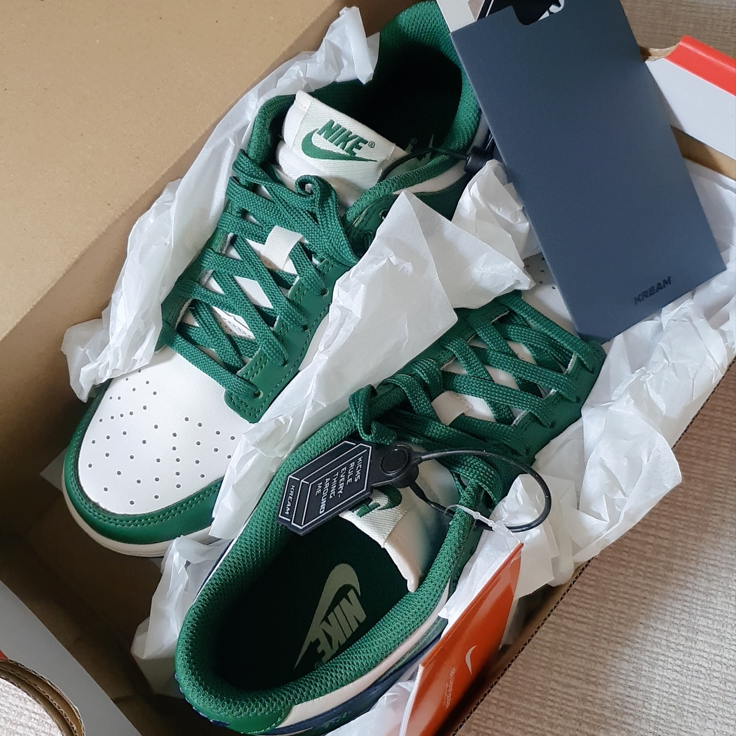 (W) Nike Dunk Low Gorge Green 착용 스타일