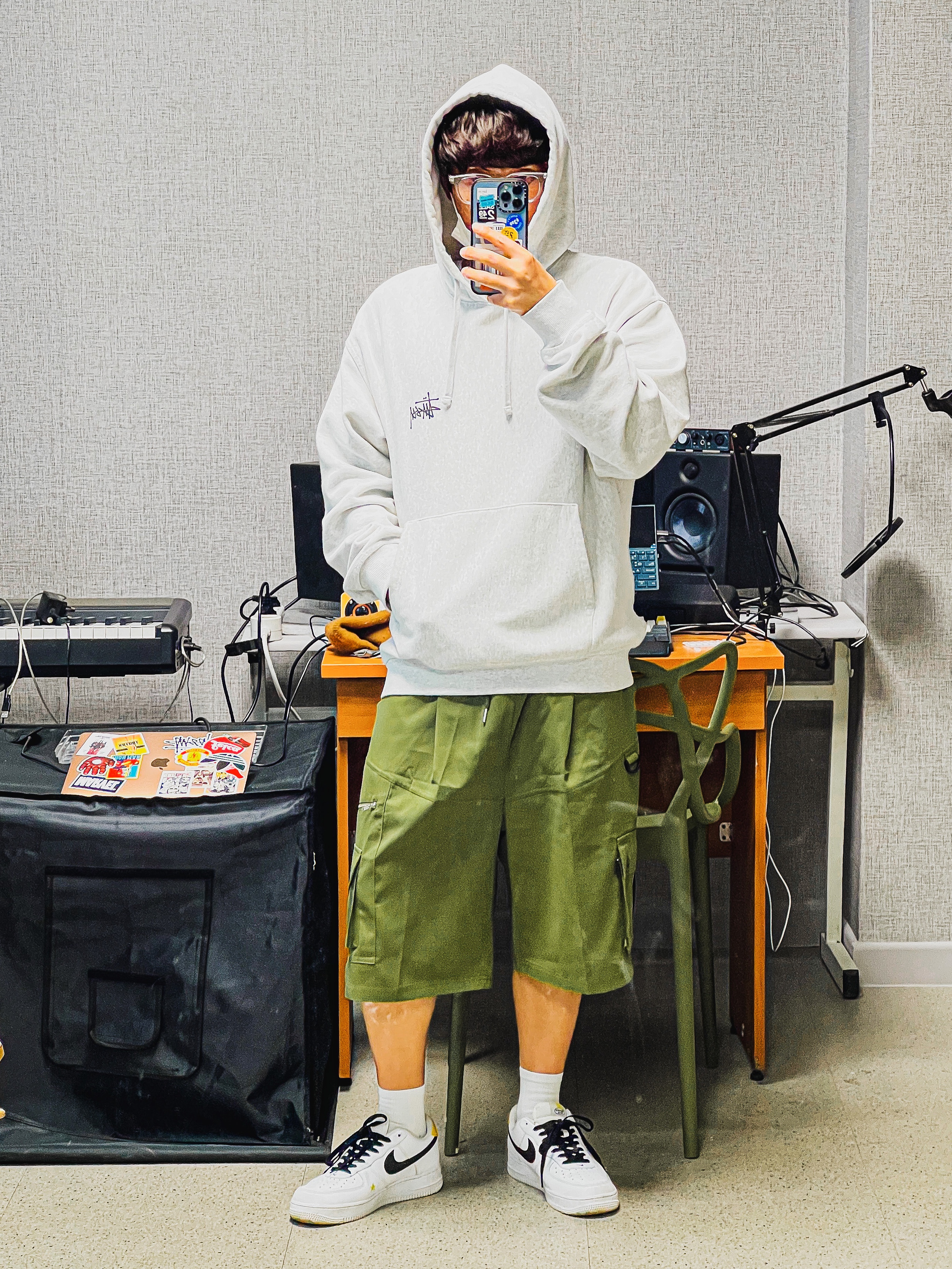 Nike Air Force 1 '07 LV8 2 Have a Nike Day, Stussy Basic Stussy Hoodie Ash Heather 2022 착용 스타일