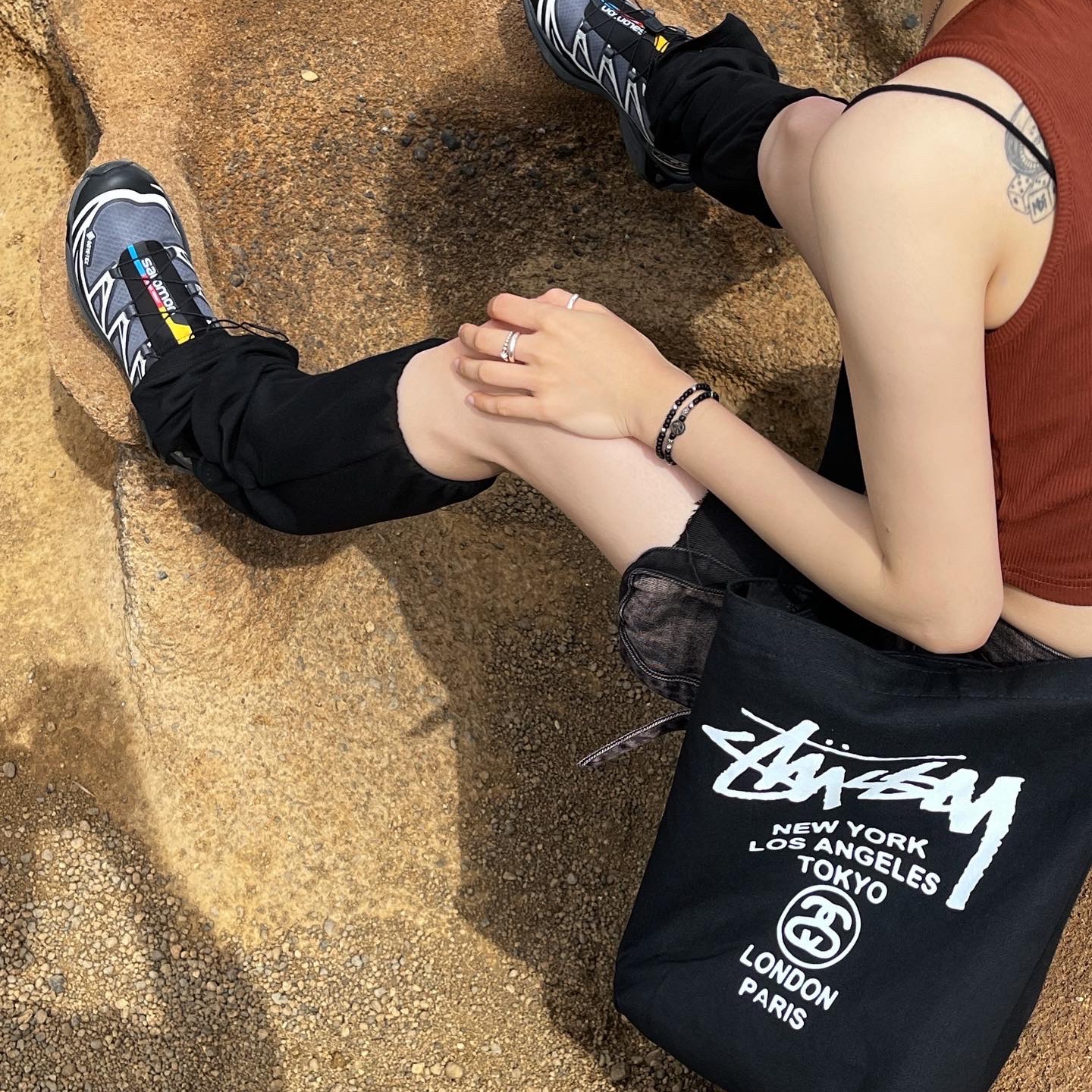 Salomon XT-6 Gore-Tex Black Ebony 착용 스타일 - 3