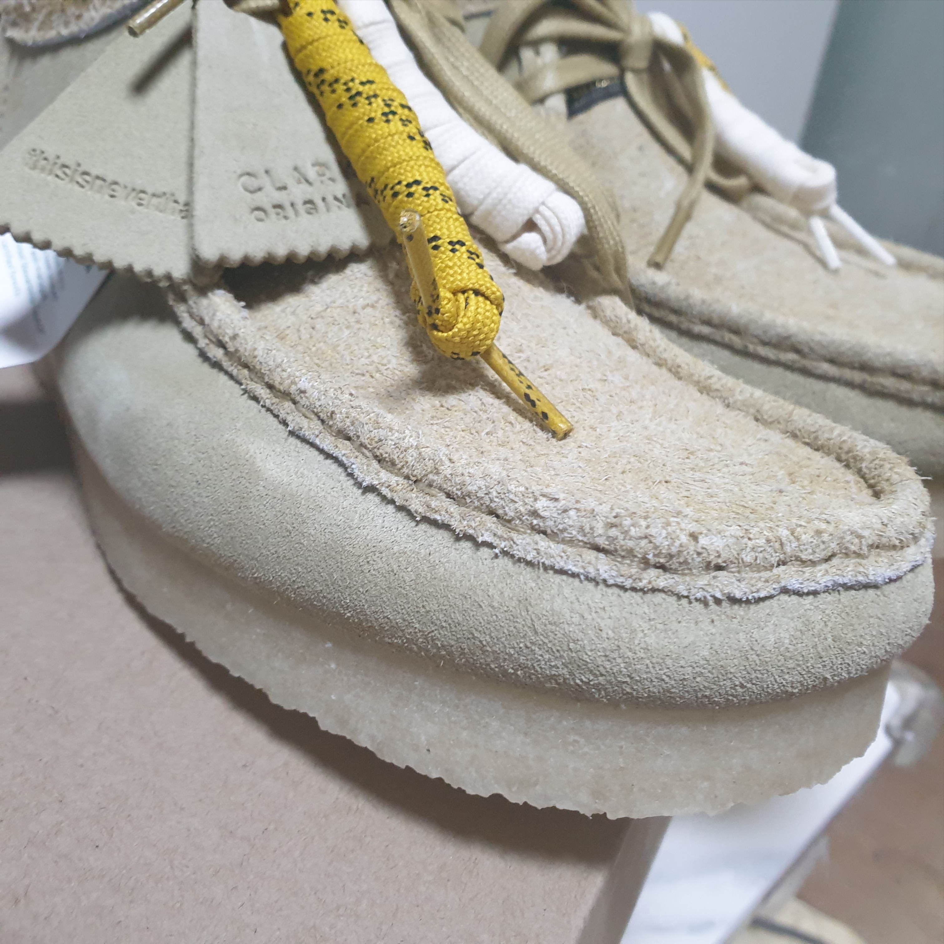 Clarks x Thisisneverthat Wallabee Maple 착용 스타일 - 3