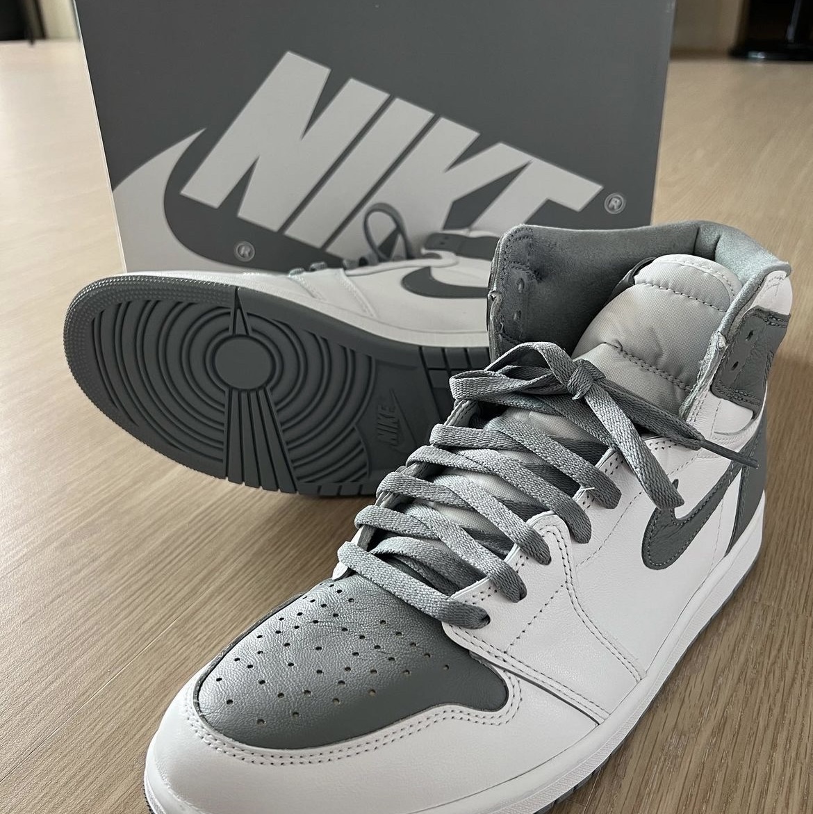 Jordan 1 Retro High OG Stealth 착용 스타일