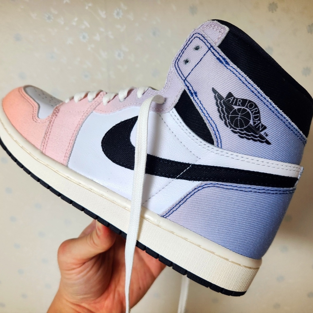 Jordan 1 Retro High OG Multi Color 착용 스타일 - 5