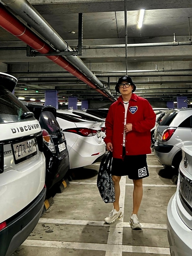 휴먼 메이드 코치 자켓 레드, 미즈노 x 소라야마 하지메 웨이브 프로페시 샴페인 골드 착용 스타일 - 3