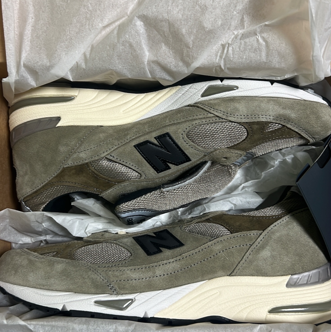 New Balance x JJJJound 991 Made in UK Grey 착용 스타일