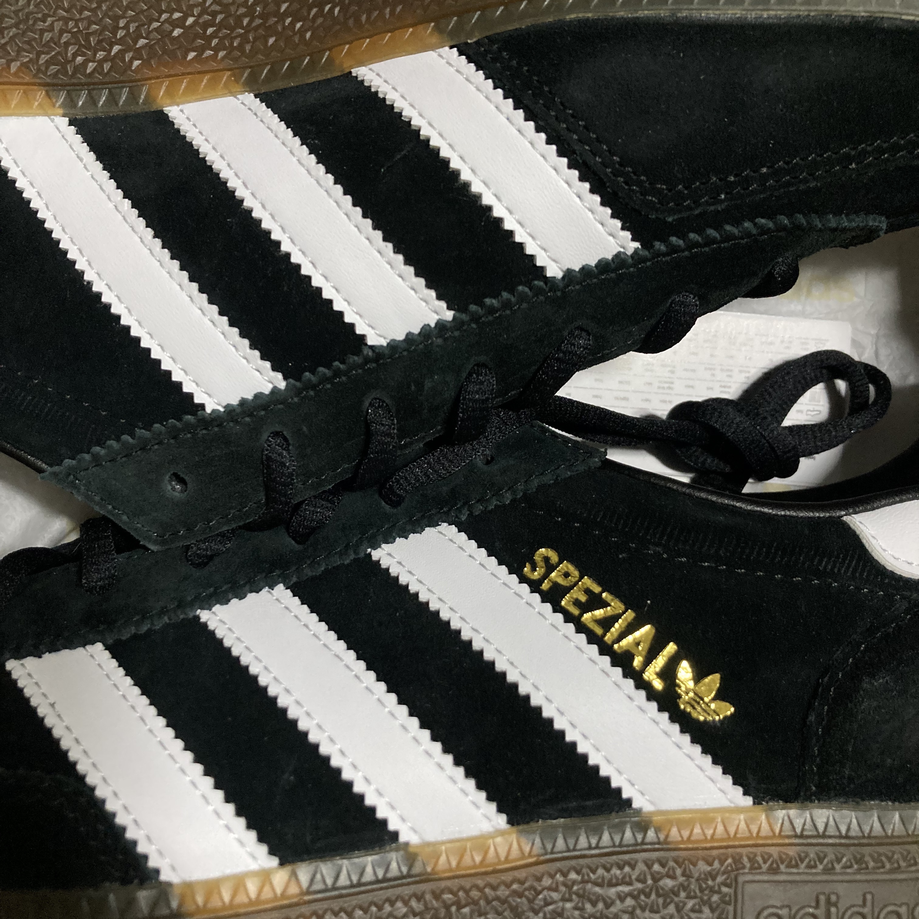 Adidas Spezial Handball Core Black 착용 스타일 - 3