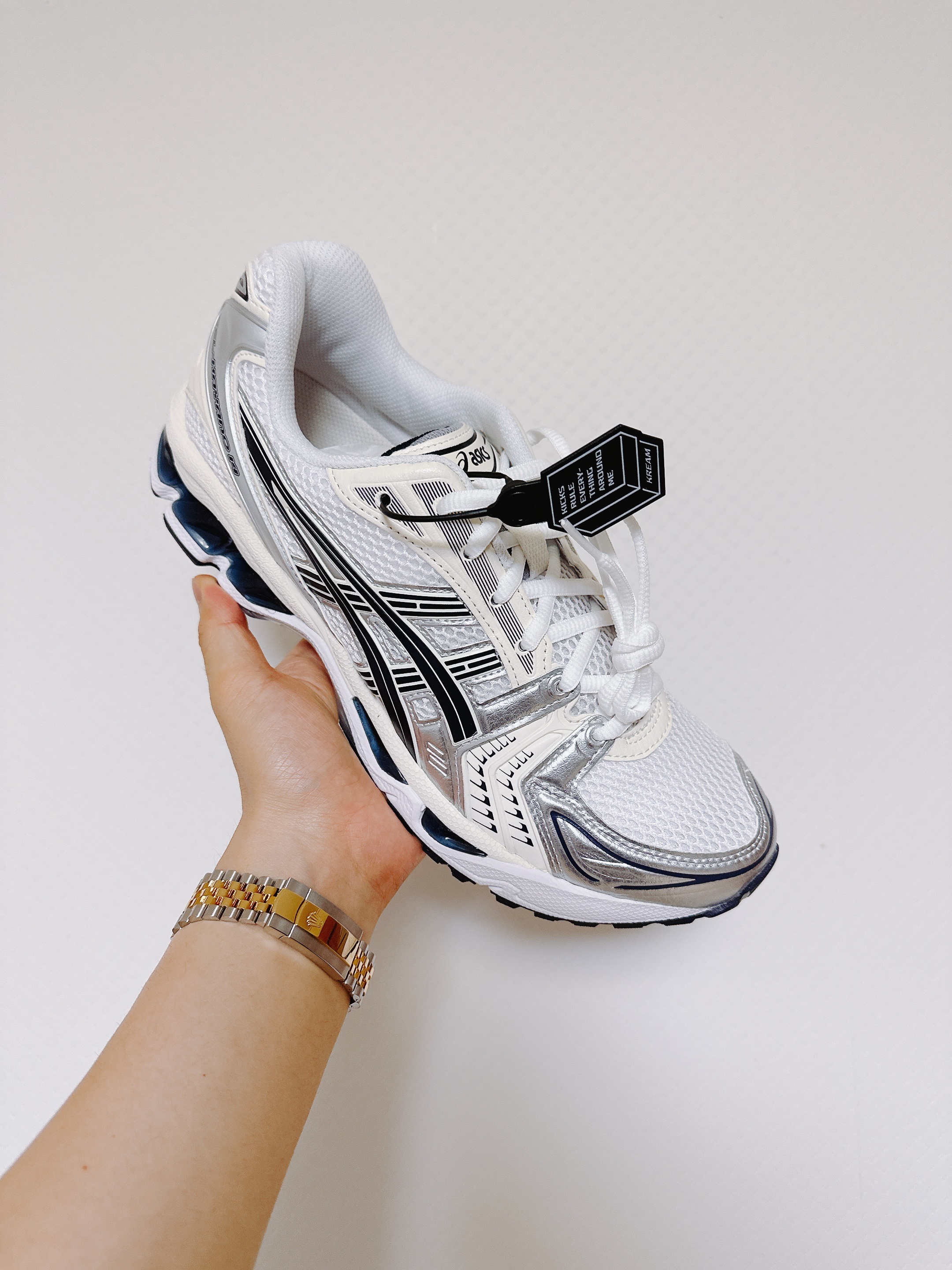 (W) Asics Gel-Kayano 14 White Midnight 착용 스타일