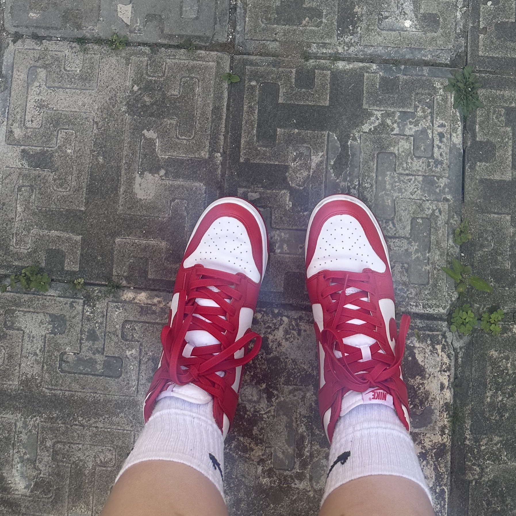 Nike Dunk High Retro Championship White and Red 착용 스타일