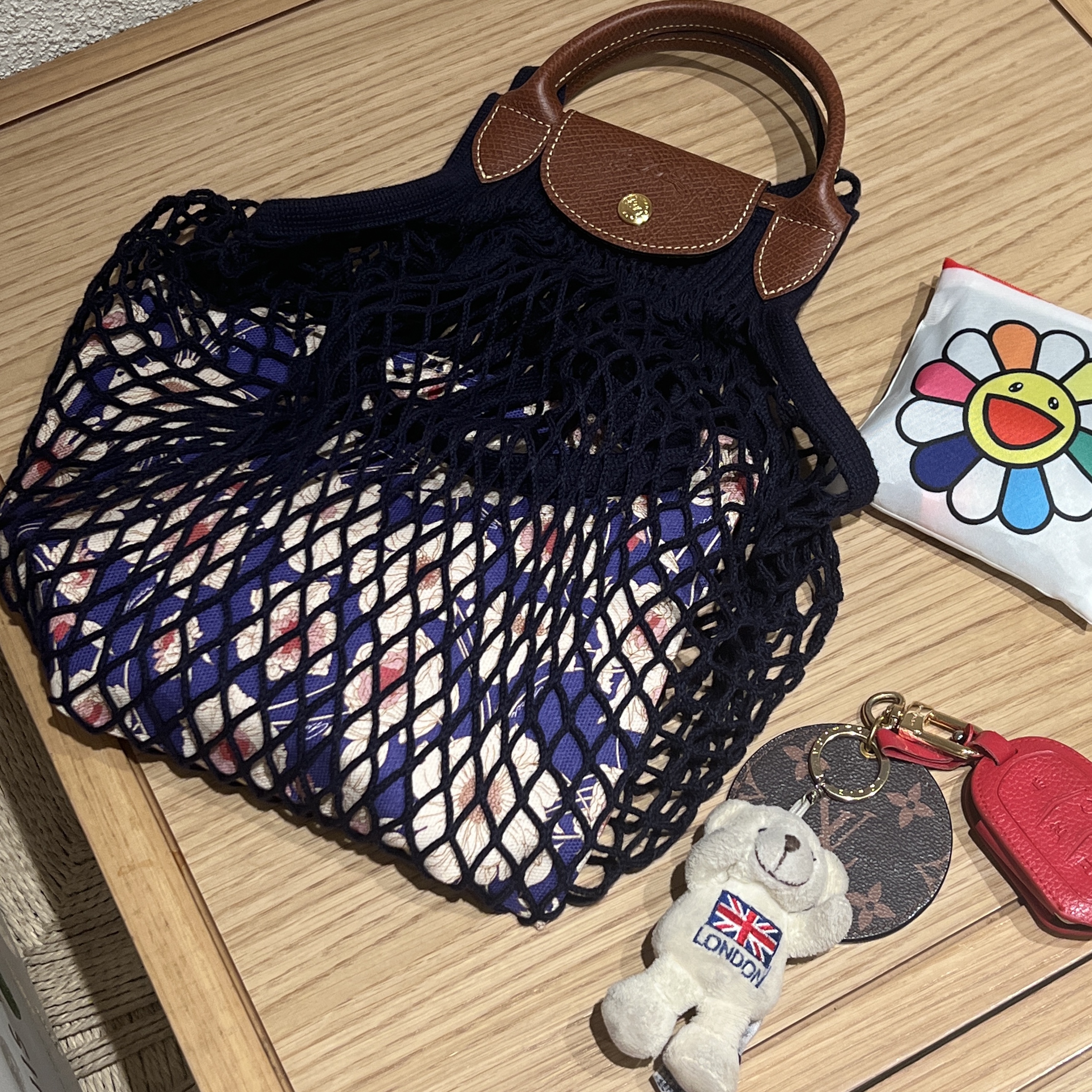 Longchamp Le Pliage Filet Top Handle Bag Lemon, Longchamp Le Pliage Filet Top Handle Bag Navy 착용 스타일 - 2