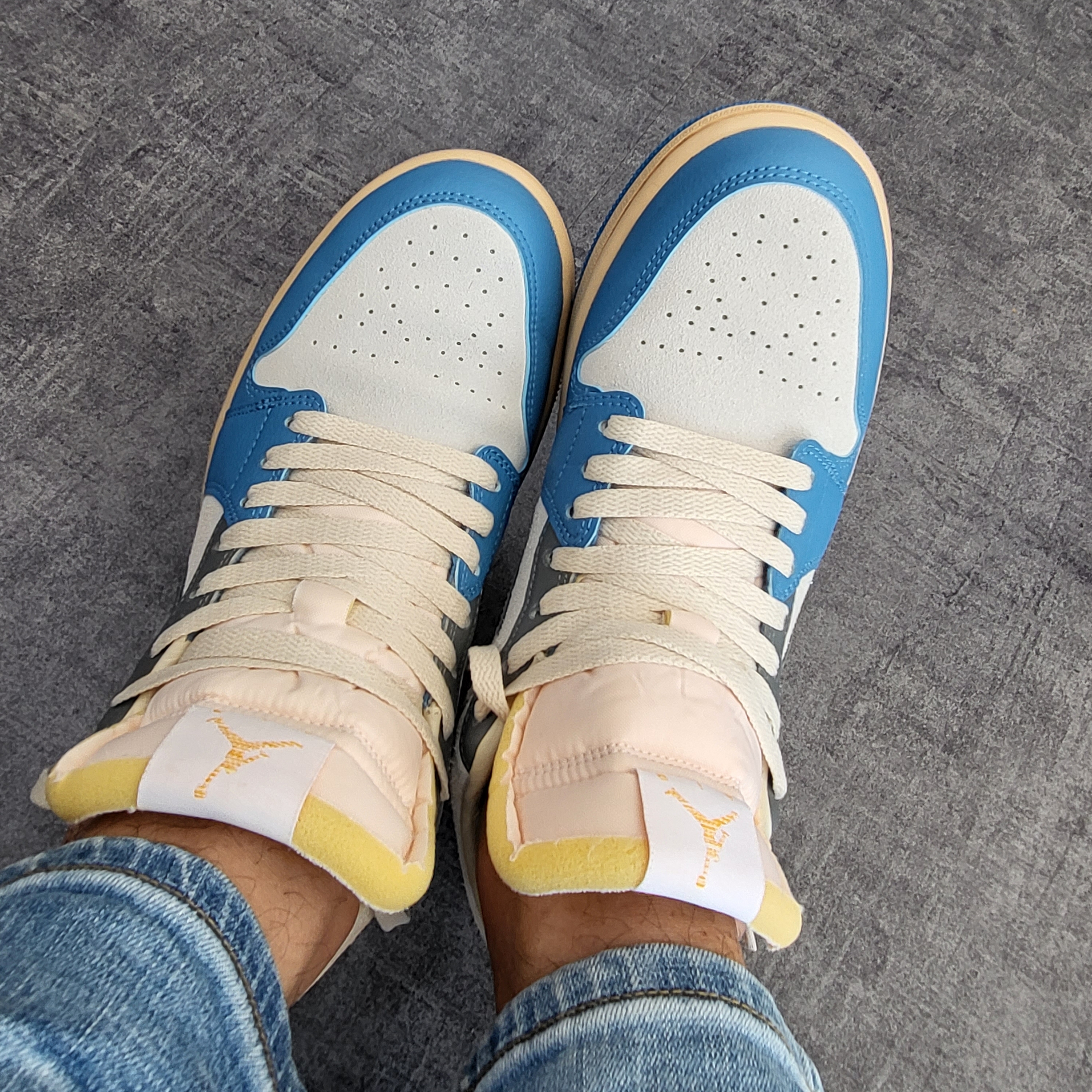Jordan 1 Low SE Tokyo 96 착용 스타일