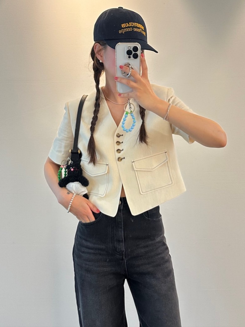 Enor Women Single Stitch Detailed Crop Jacket Cream, Enor Women Single Stitch Detailed Crop Jacket Navy 착용 스타일
