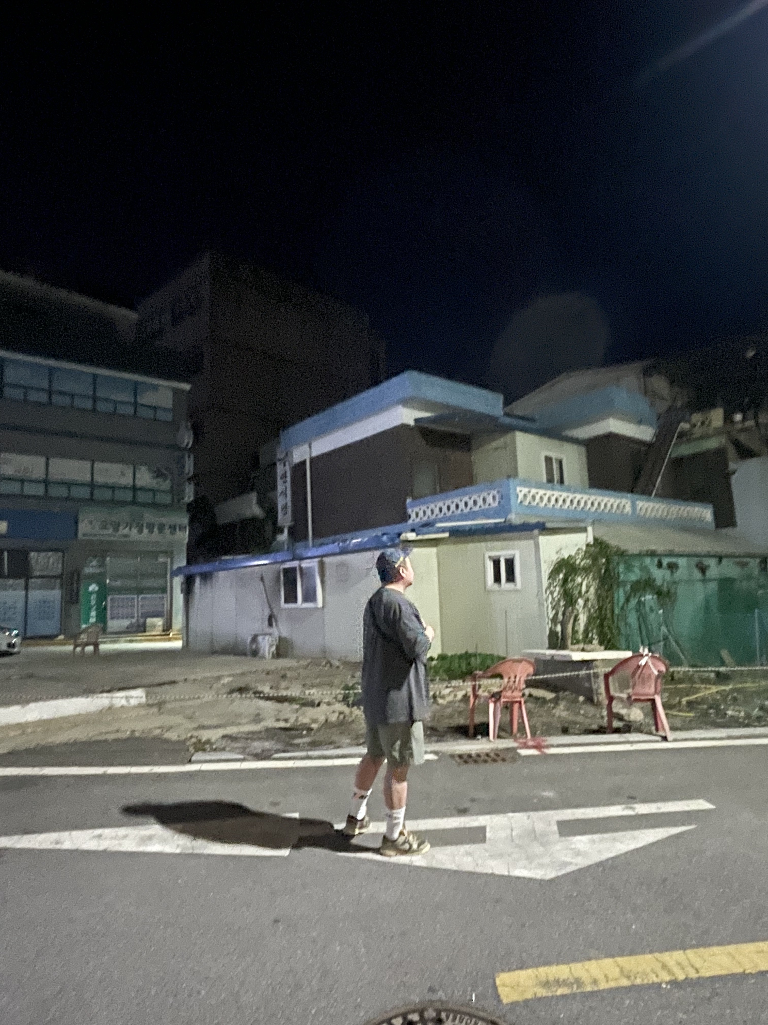 나이키 에어 덩크 점보 미디움 올리브, 슈프림 밀리터리 캠프캡 블랙 프림1 카모 - 22SS 착용 스타일