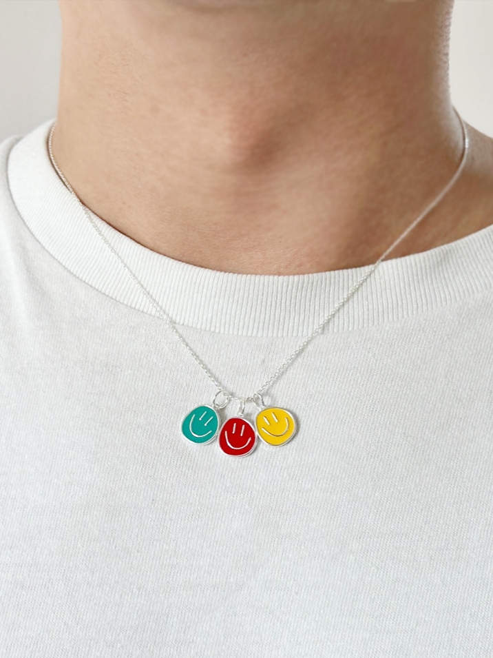 Frica Emo - Smile Necklace Silver 착용 스타일
