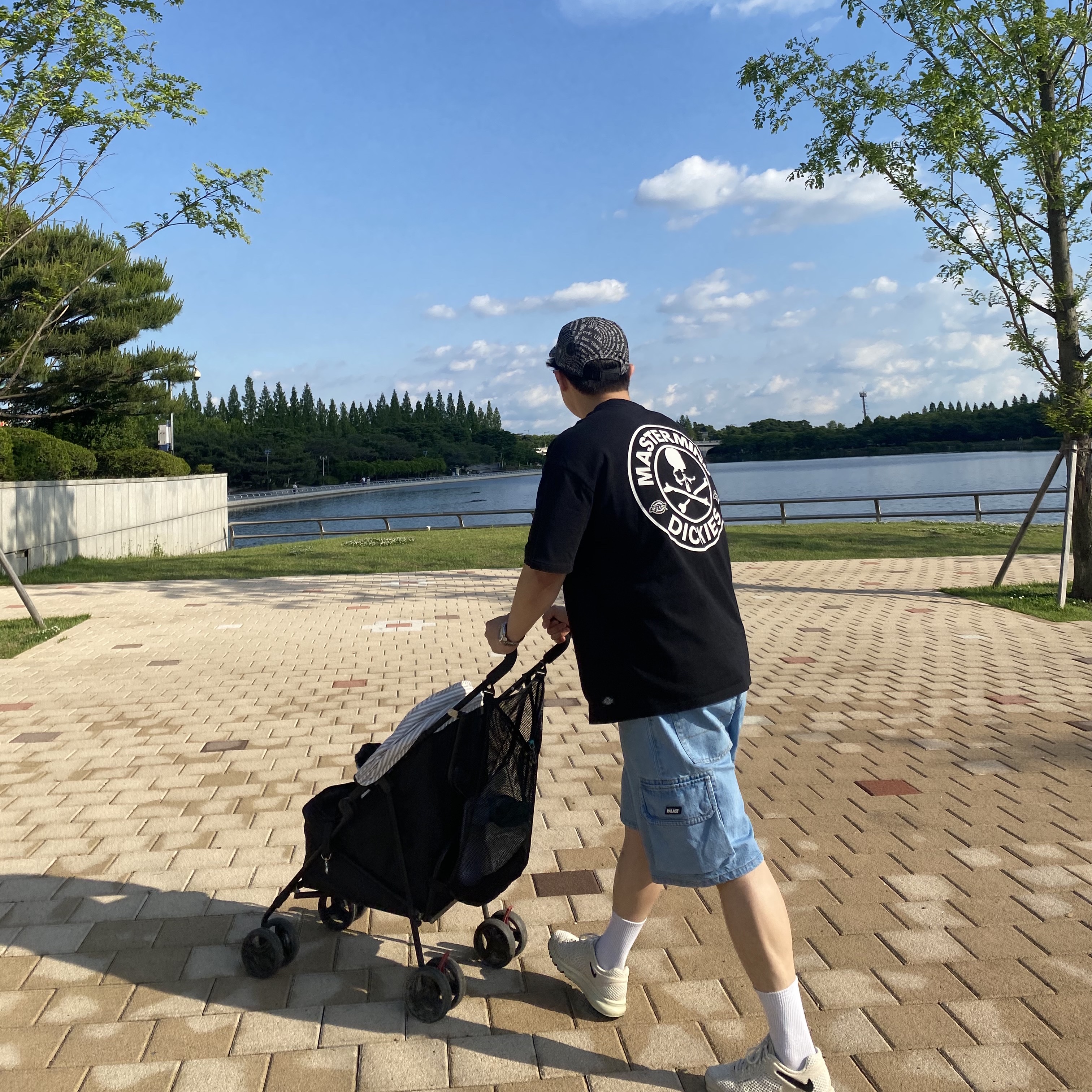 Supreme Circles Jacquard Denim Camp Cap Black - 21FW, Palace Baggy Cargo Short Denim - 23SS 착용 스타일 - 3