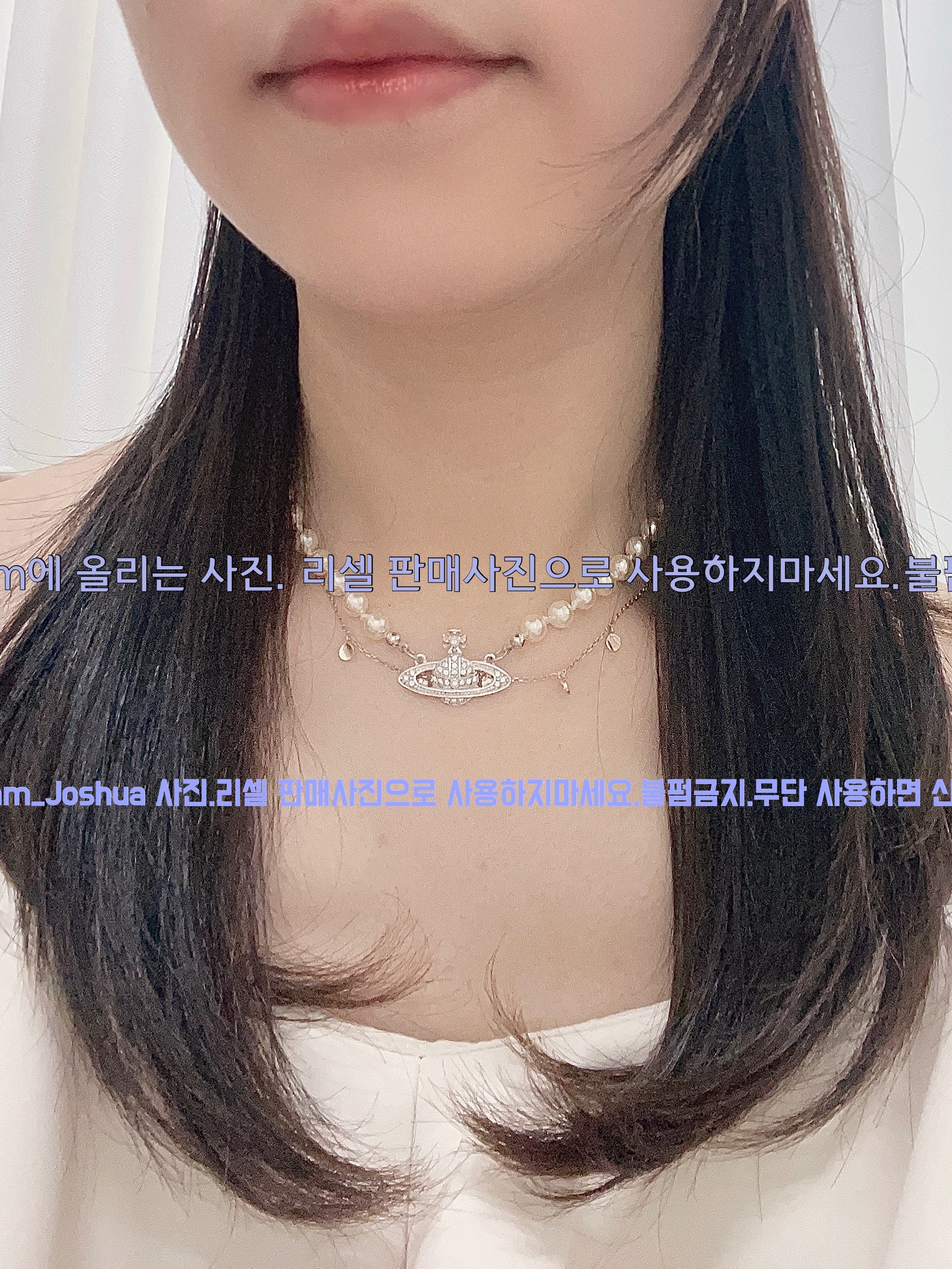비비안 웨스트우드 미니 바스 릴리프 초커 실버 착용 스타일 - 2