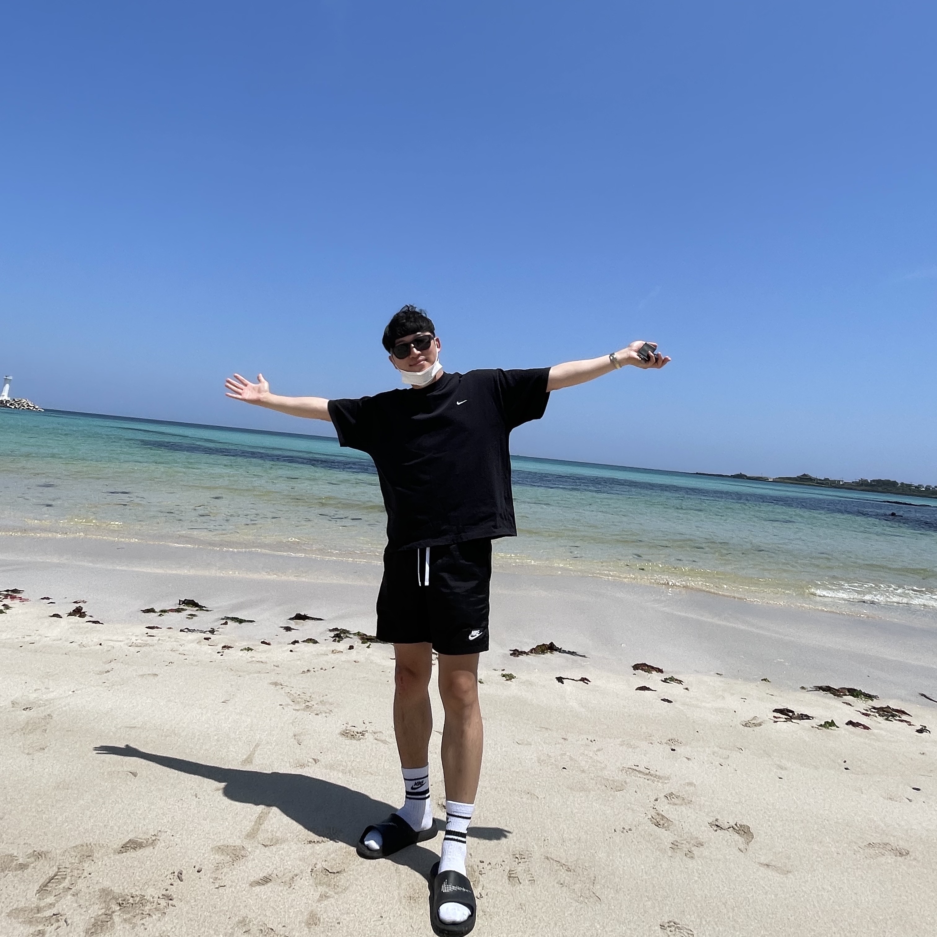 Nike NRG Solo Swoosh T-Shirt Black - US/EU, Nike NSW Woven Shorts Black - Asia 착용 스타일