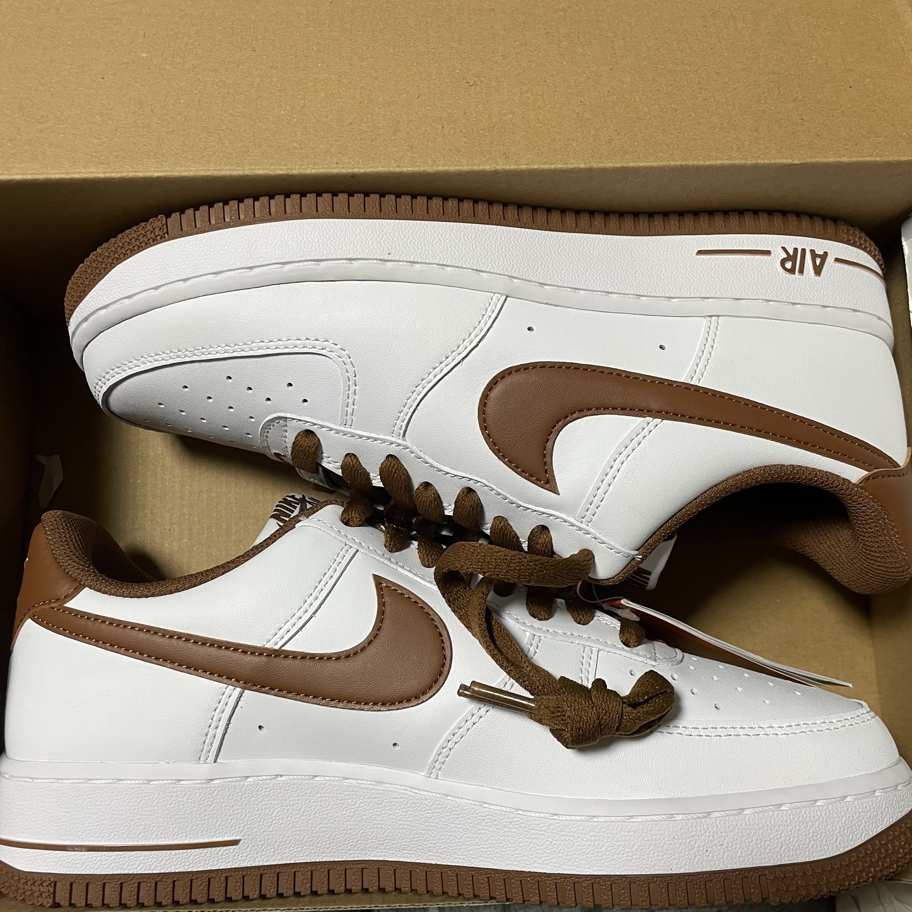 Nike Air Force 1 '07 Pecan 착용 스타일
