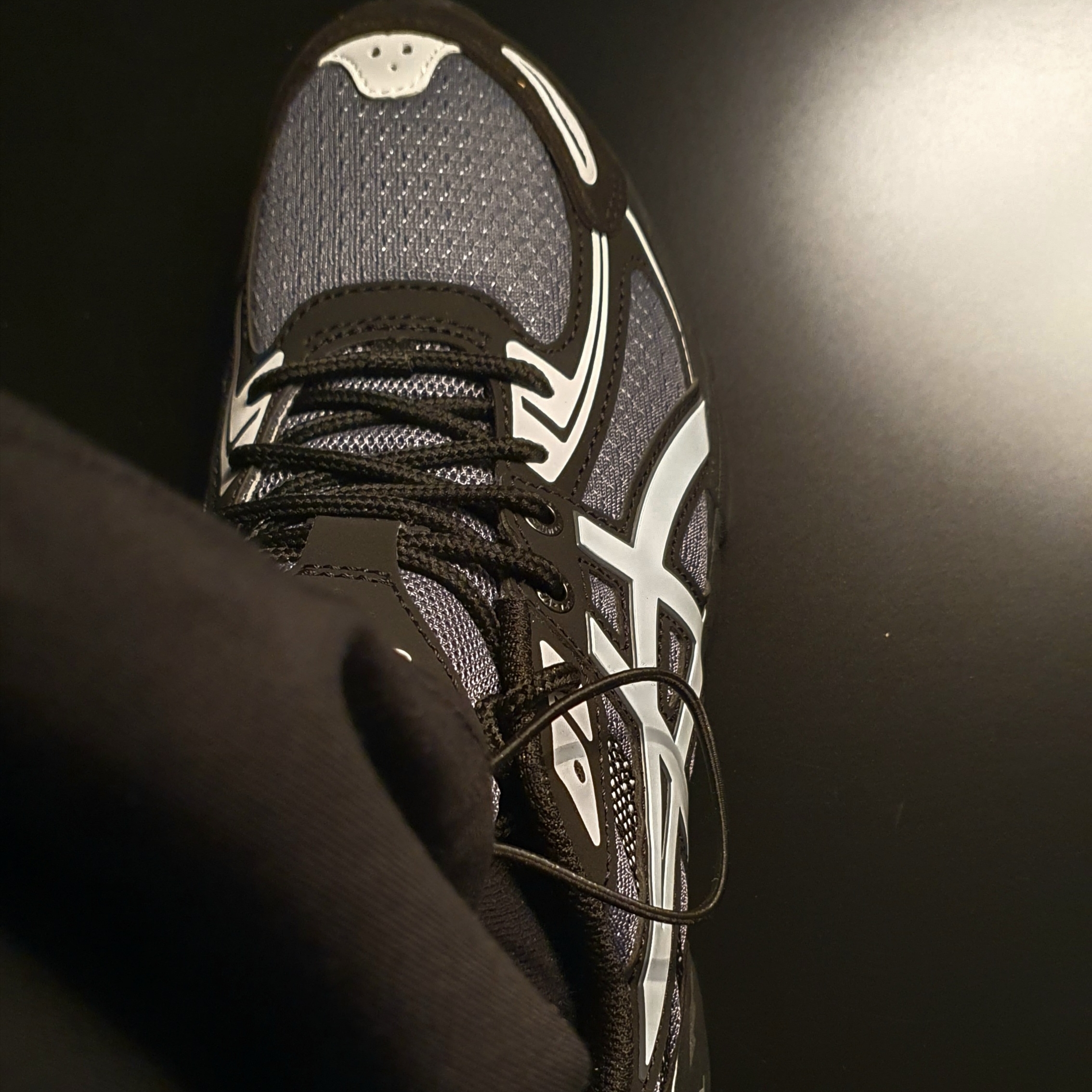 Asics Gel-Venture 6 Carrier Grey 착용 스타일 - 1