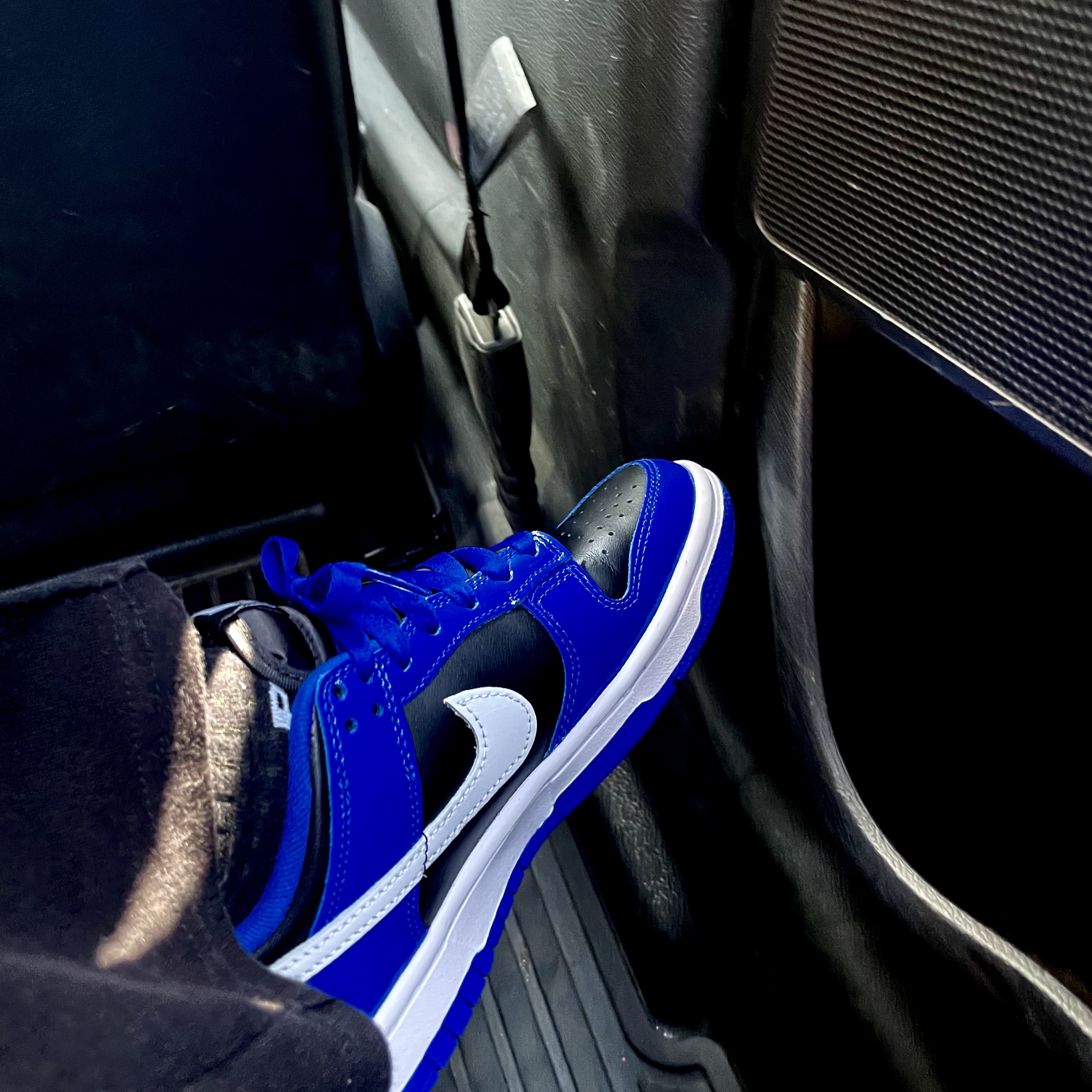 (W) Nike Dunk Low Essential Game Royal 착용 스타일