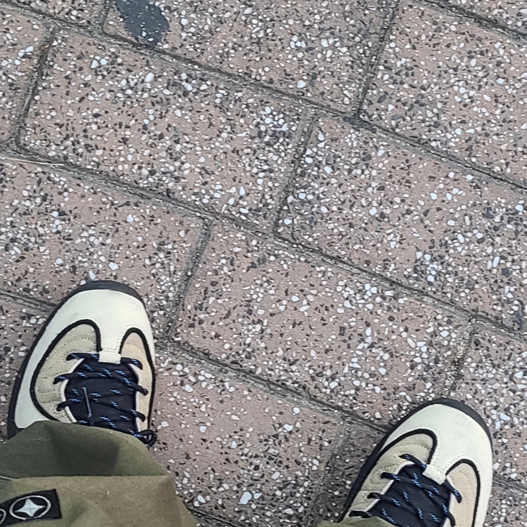 Nike x Stussy Air Penny II Rattan and Limestone 착용 스타일 - 1