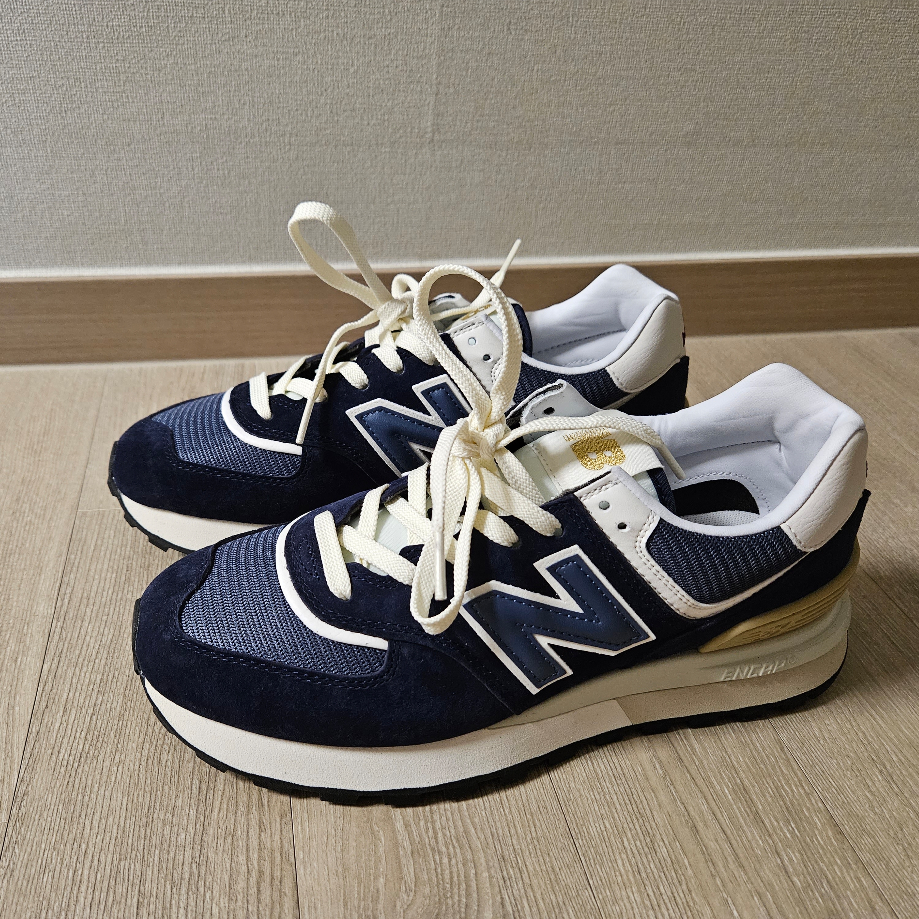 New Balance 574 Legacy Navy 착용 스타일