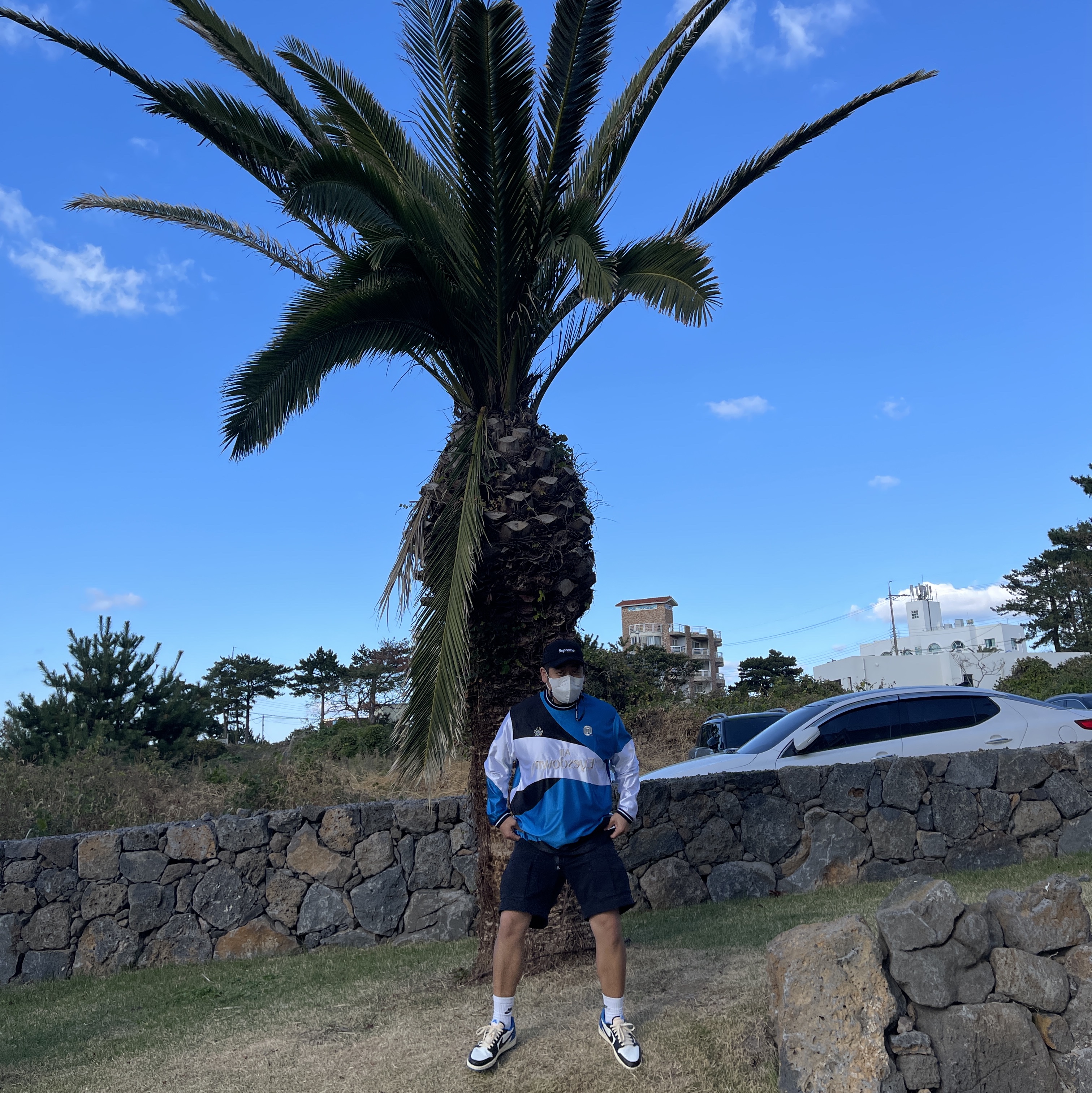 Jordan 1 x Travis Scott x Fragment Retro Low OG SP Military Blue 착용 스타일