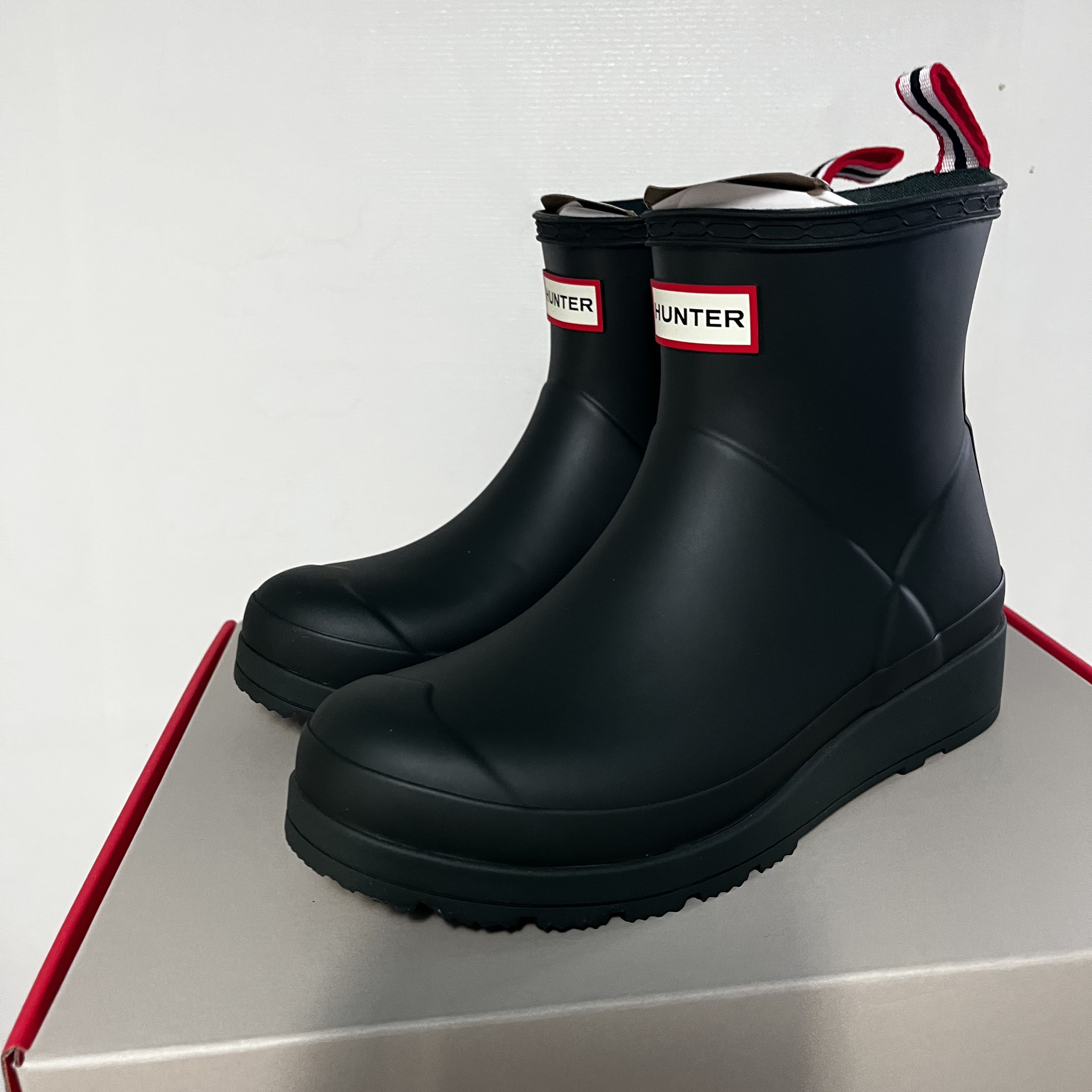 (W) Hunter Play Short Wellington Boots Arctic Moss 착용 스타일 - 1