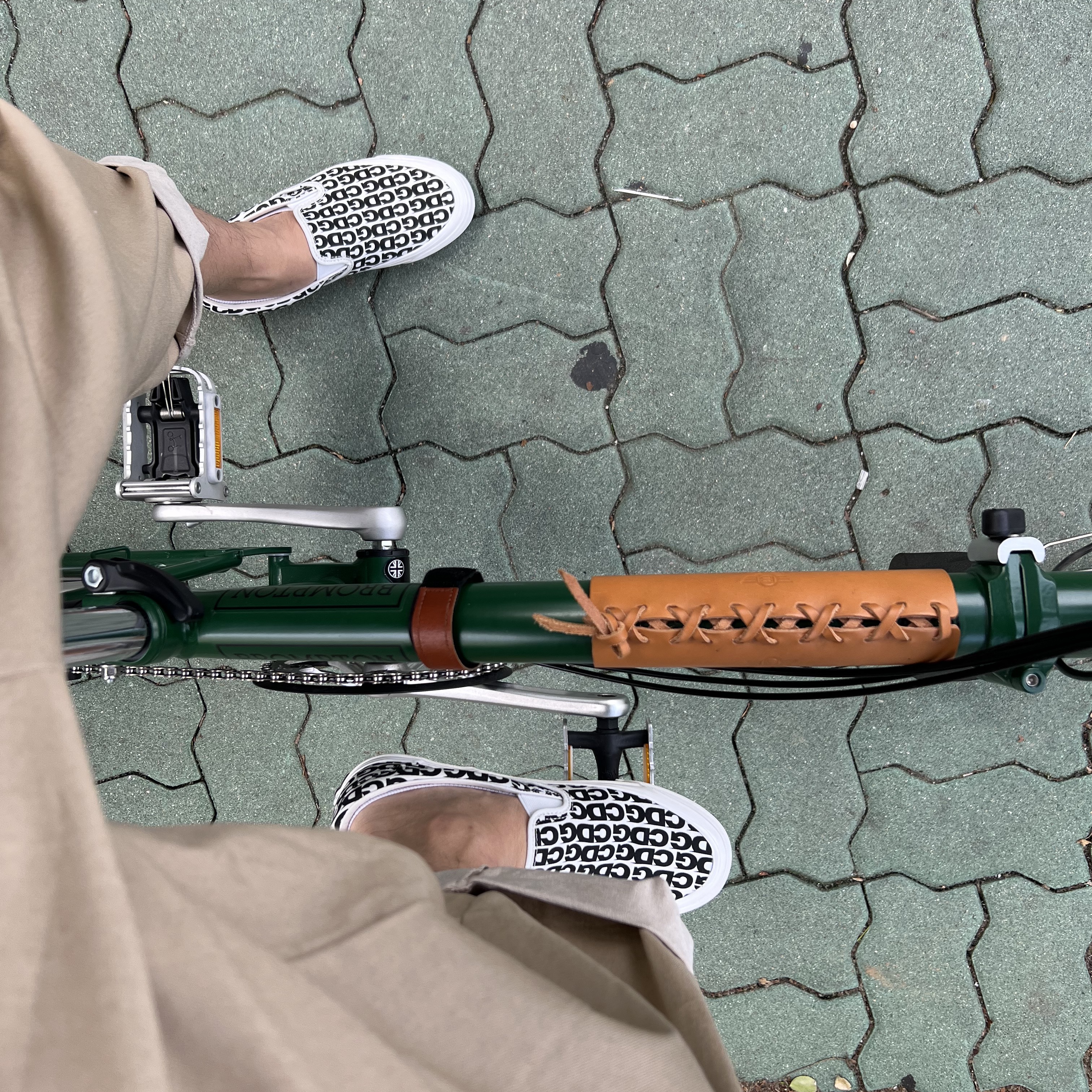 Vans Vault x CDG Slip-On LX White 착용 스타일