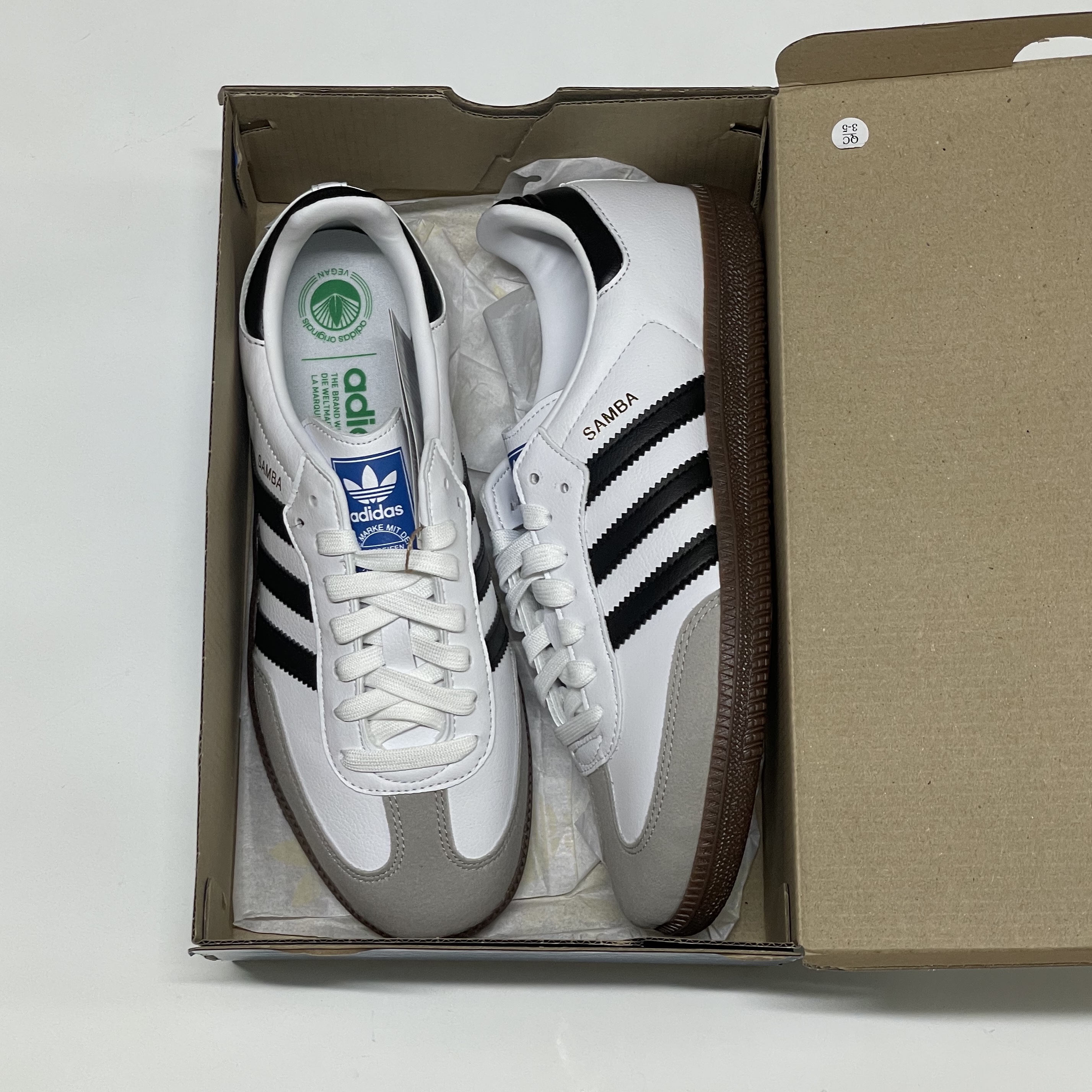 Adidas Samba Vegan White Black, Adidas Samba OG Black White Gum 착용 스타일 - 3