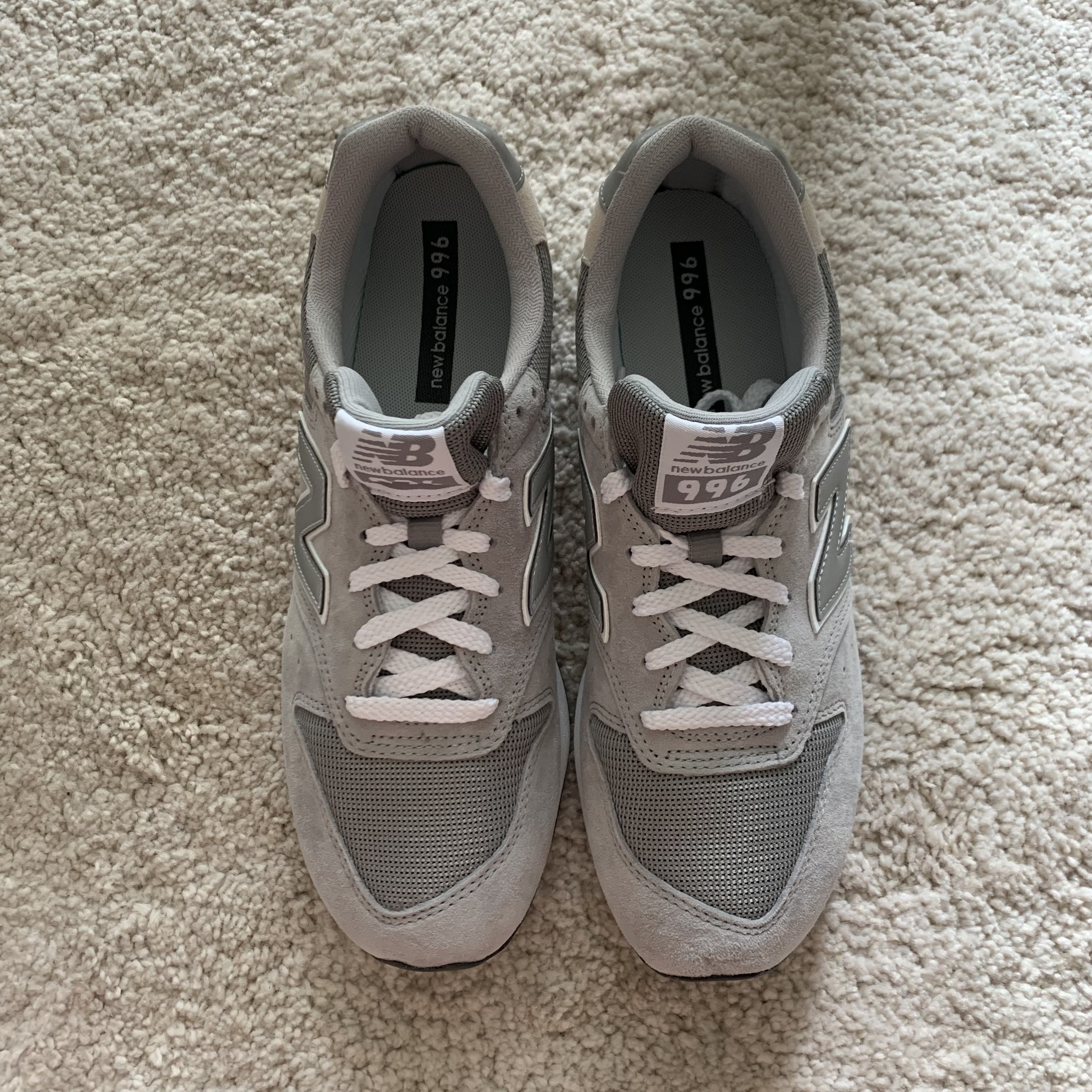 New Balance 996 Grey 착용 스타일 - 3