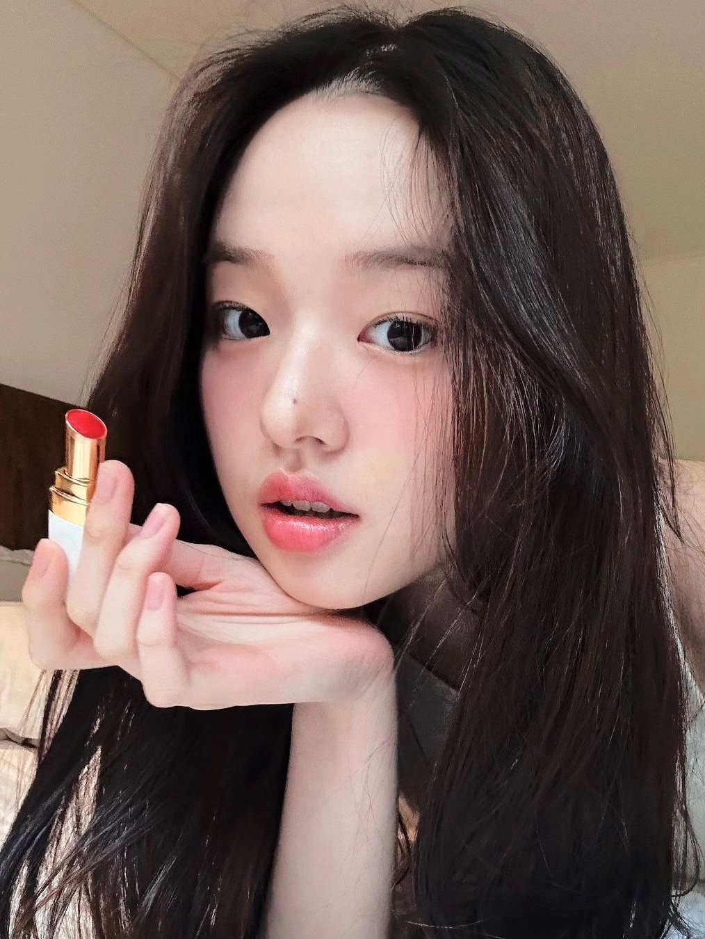 Chanel Rouge Coco Baume 928 Pink Delight 착용 스타일