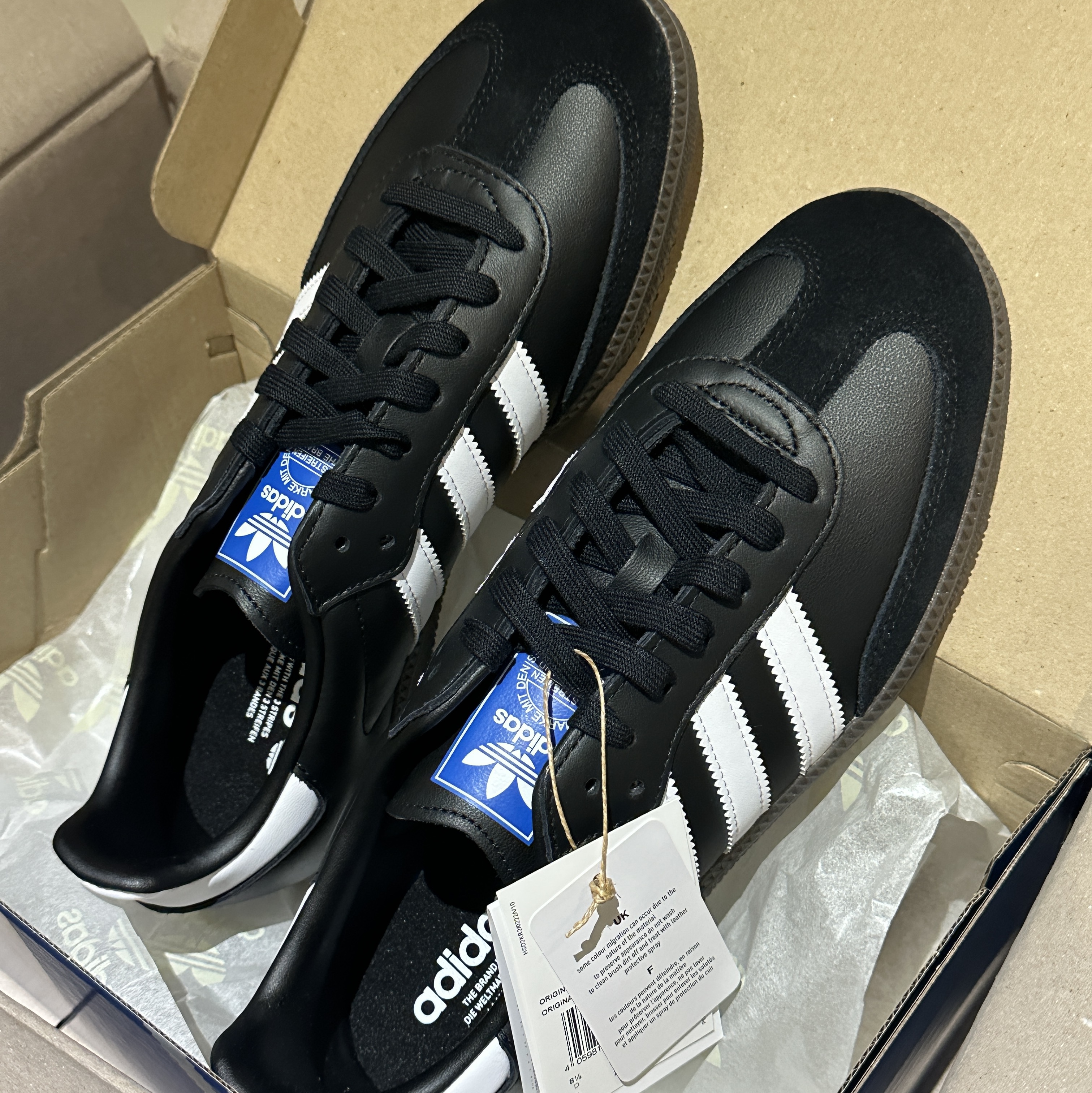 Adidas Samba OG Black White Gum 착용 스타일