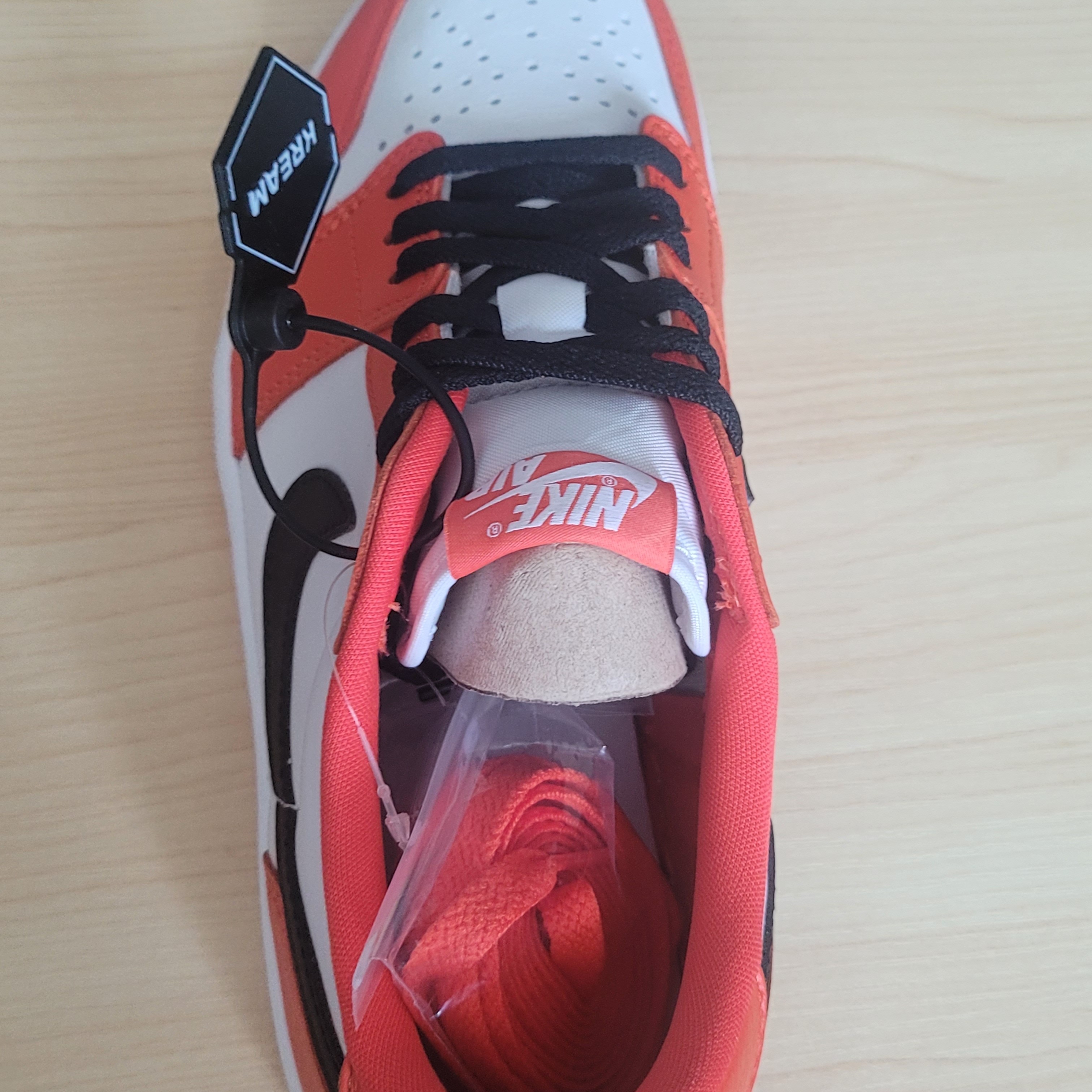 Jordan 1 Low OG Starfish 착용 스타일