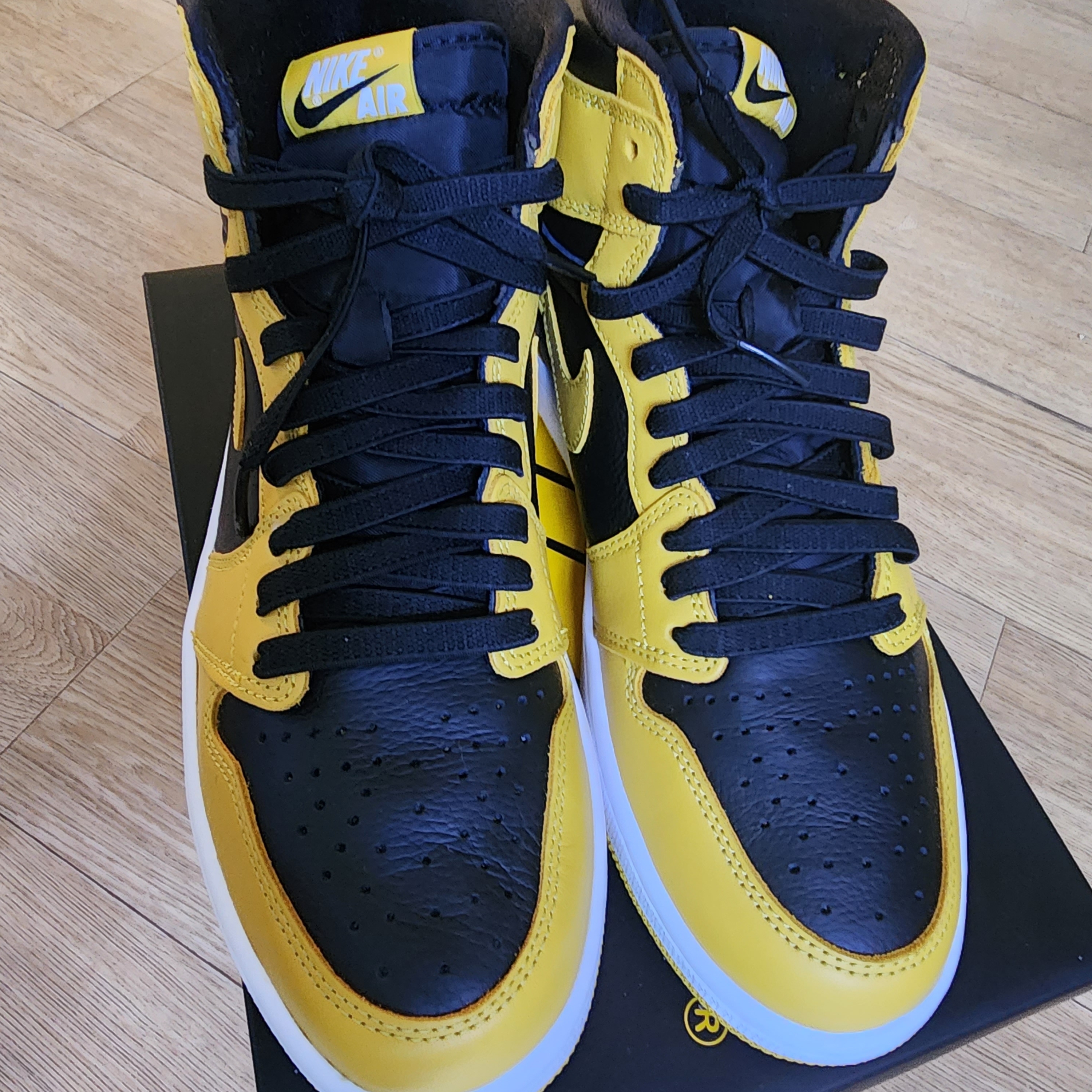 Jordan 1 Retro High OG Pollen 착용 스타일 - 3
