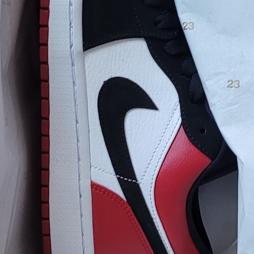 Jordan 1 Low Black Toe 착용 스타일