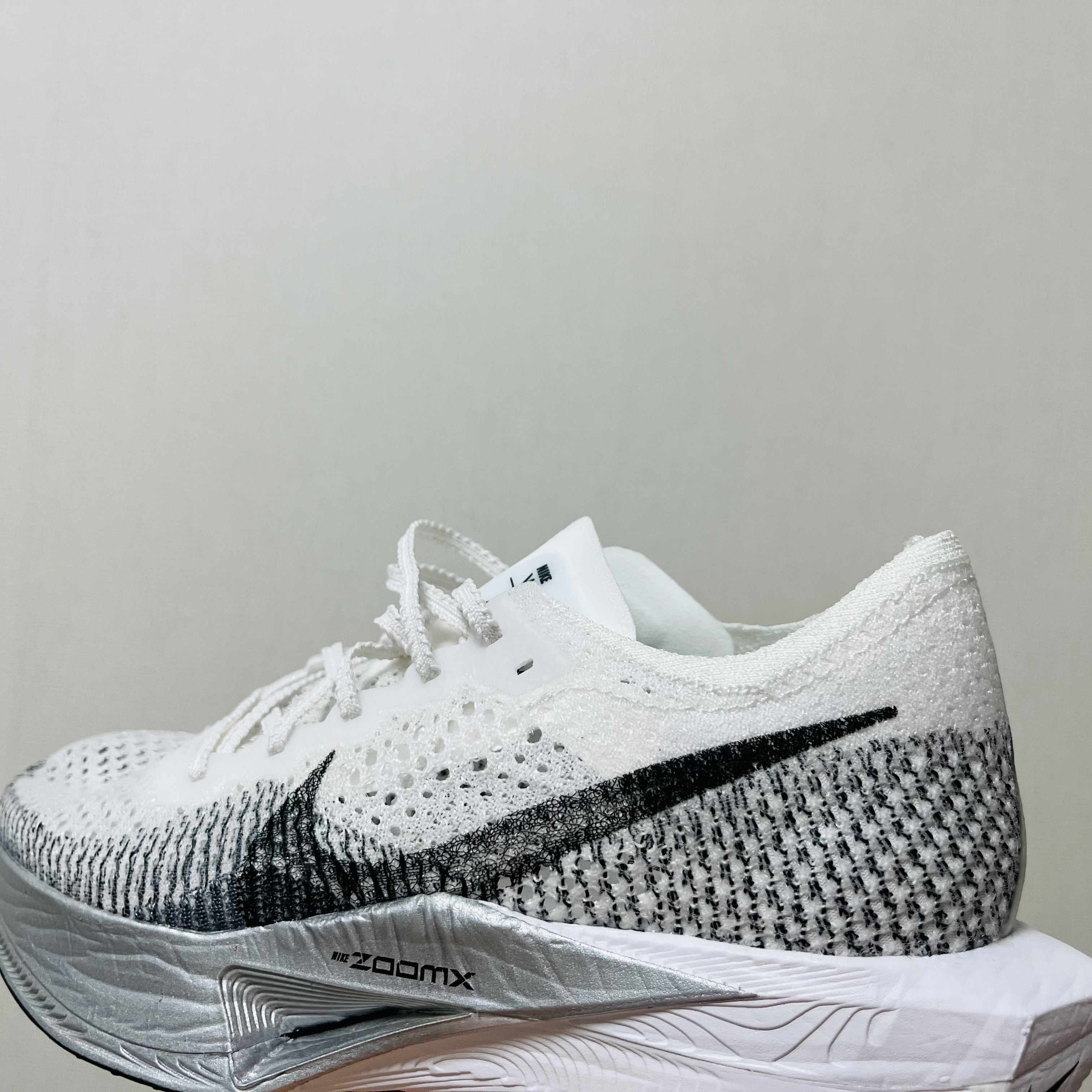 Nike ZoomX Vaporfly Next% 3 White Grey 착용 스타일