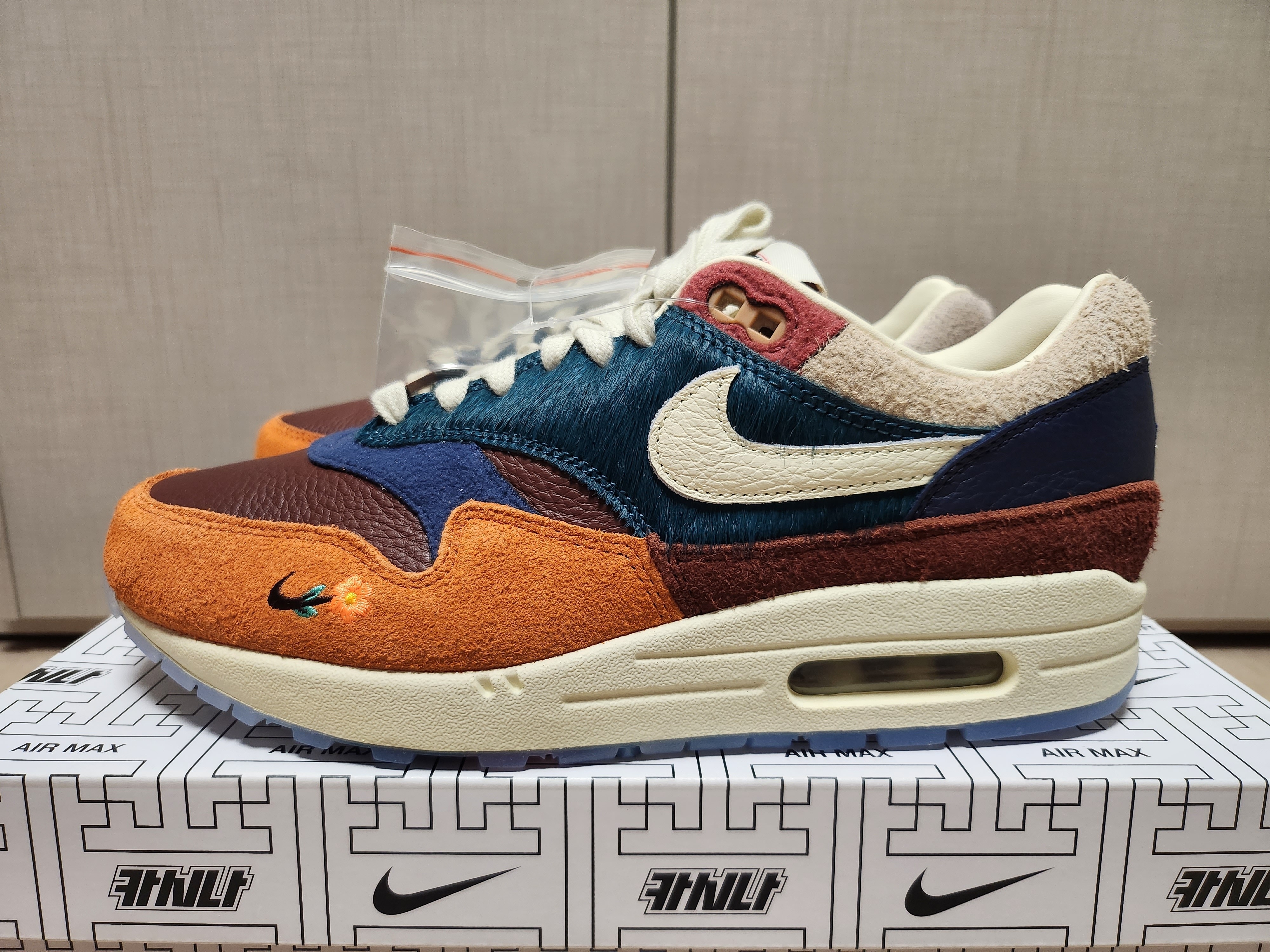 Nike x Kasina Air Max 1 SP Won-Ang Orange 착용 스타일 - 1