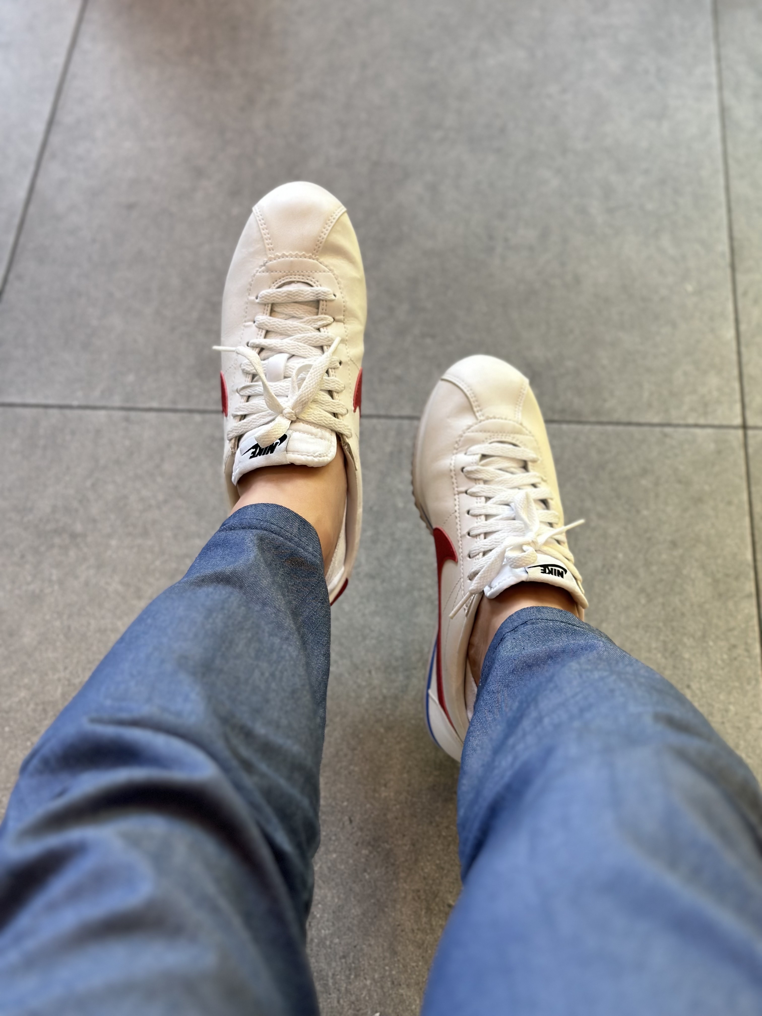 Nike Classic Cortez Premium QS Forest Gump 착용 스타일