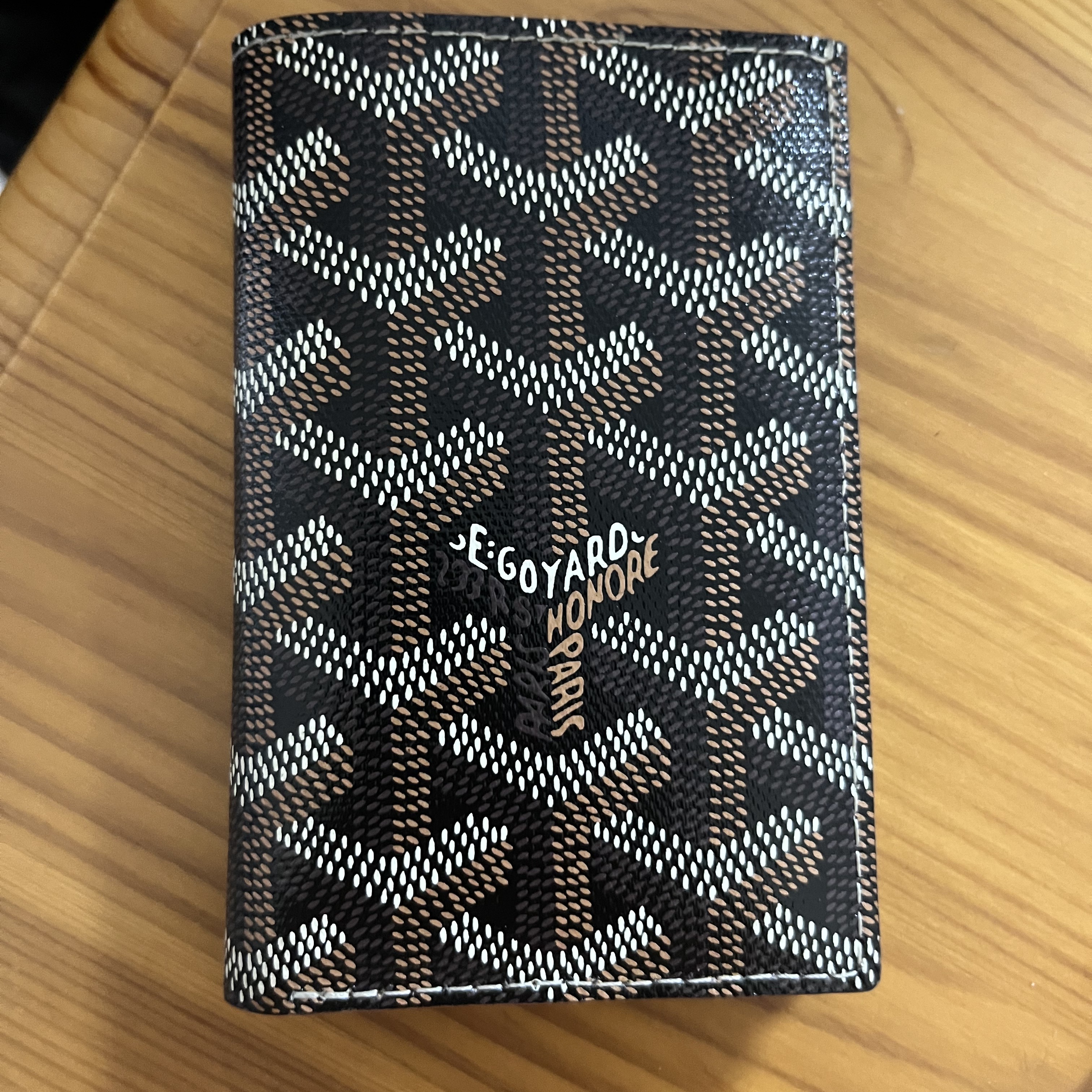 Goyard Saint Pierre Card Holder Black 착용 스타일