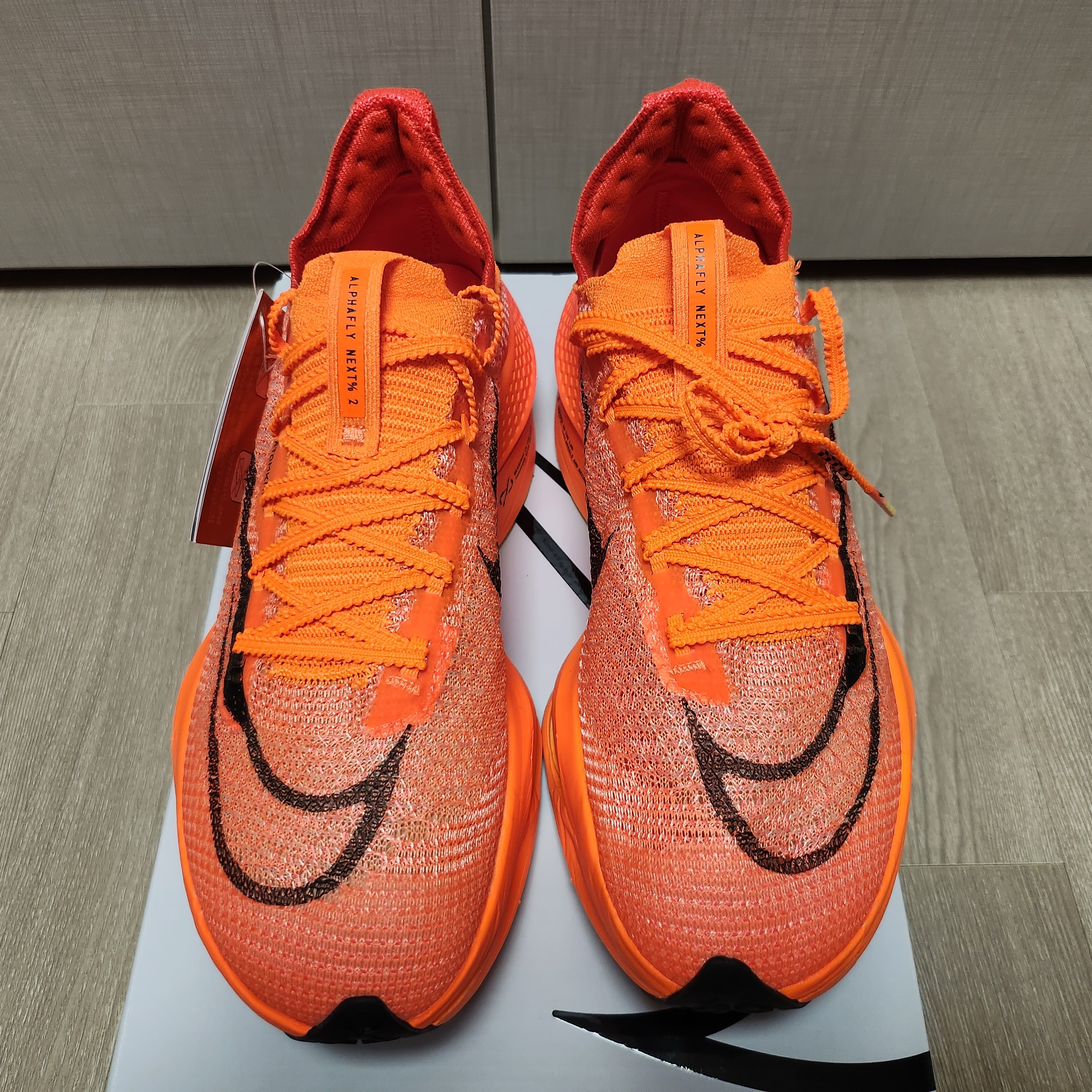 Nike Air Zoom Alphafly Next% 2 Total Orange 착용 스타일 - 3