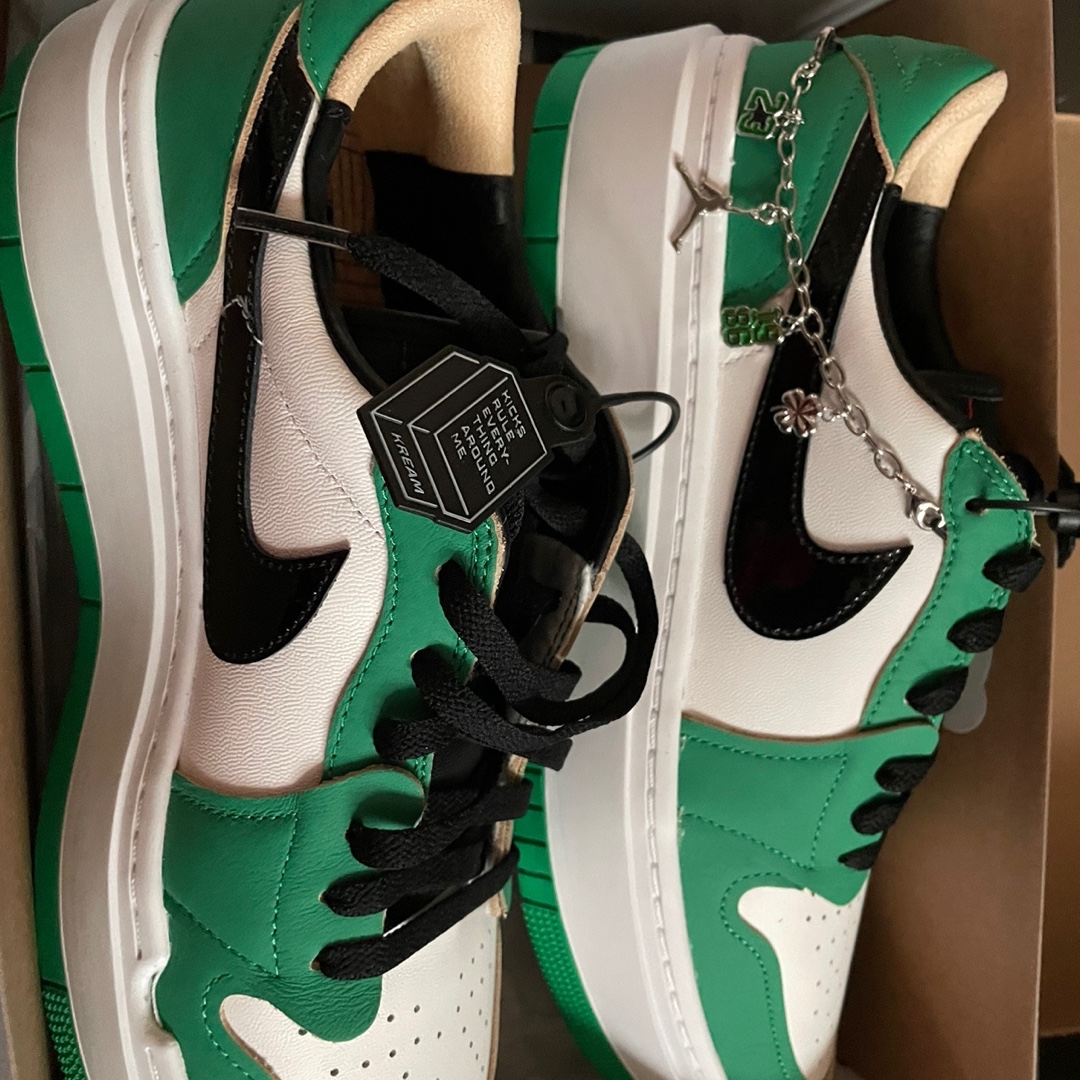 (W) Jordan 1 Elevate Low SE Lucky Green 착용 스타일
